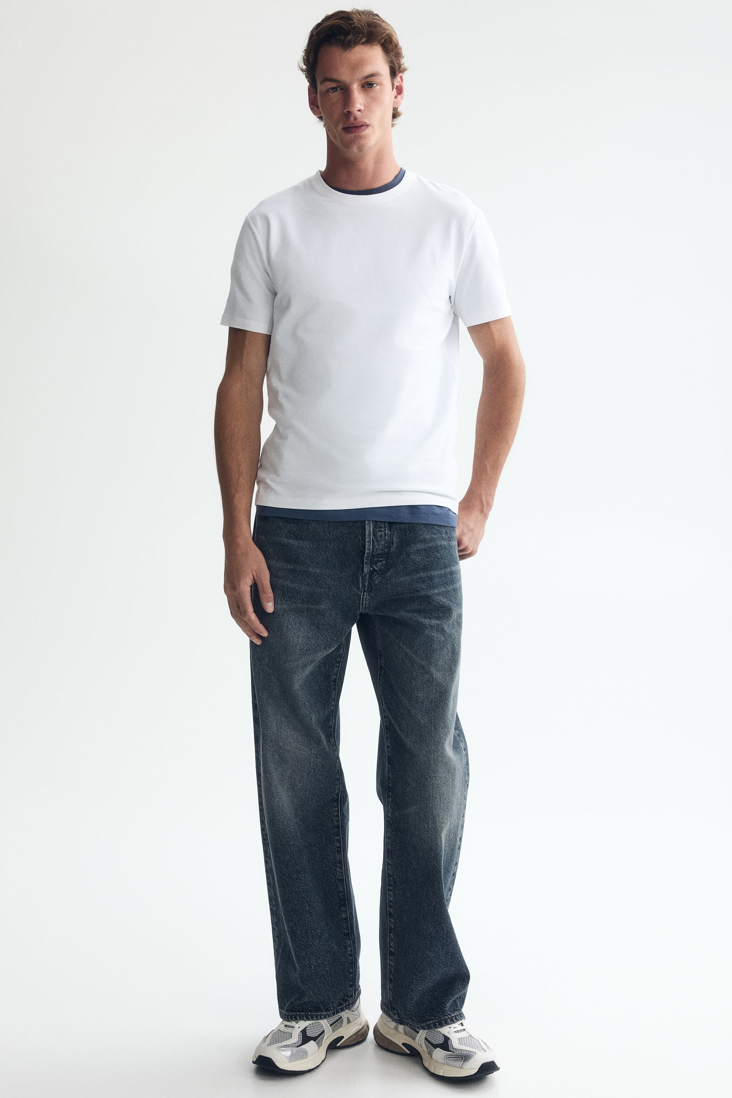 Loose JeansNgười mẫu
