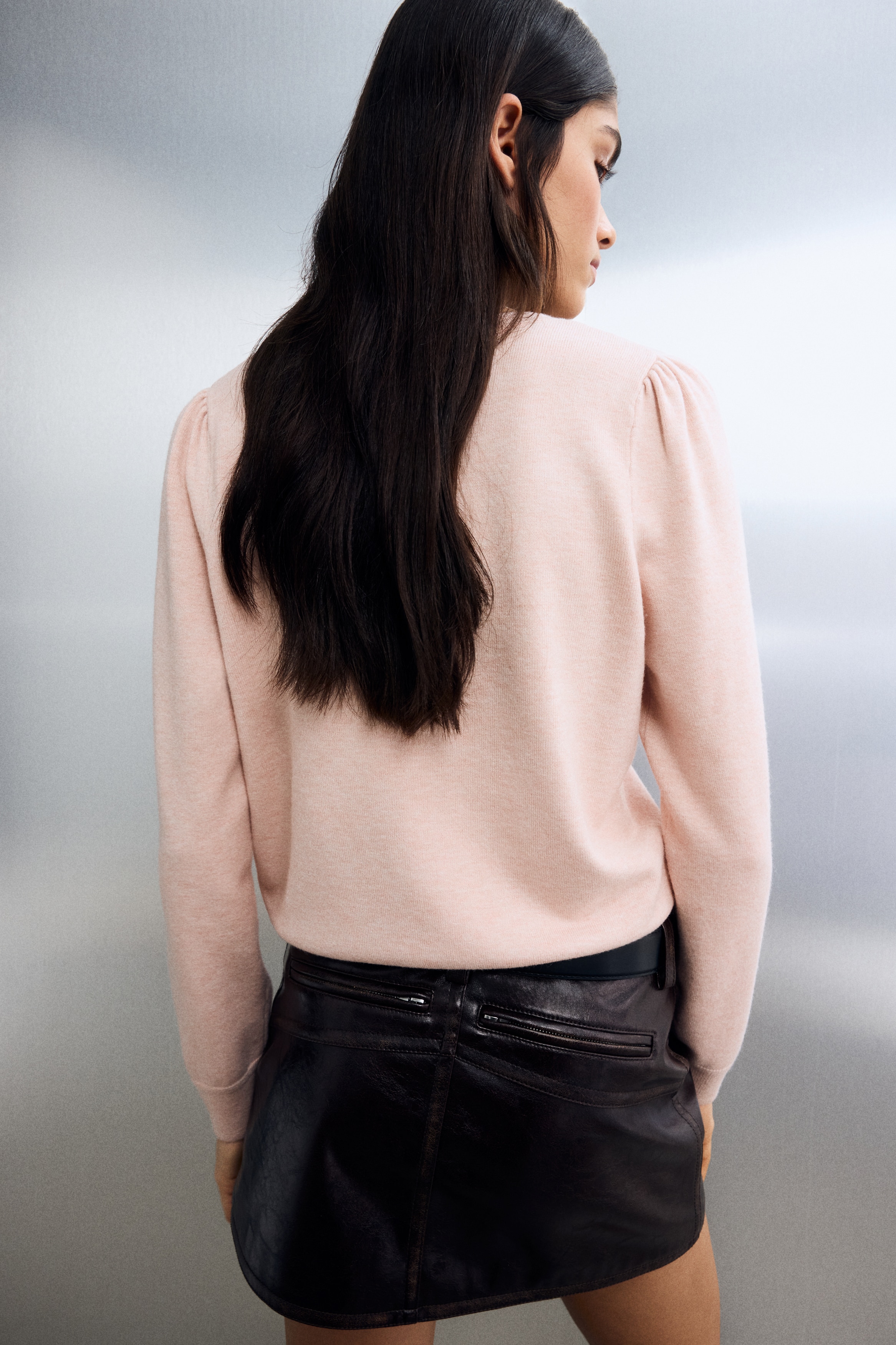 Puff-sleeved jumper