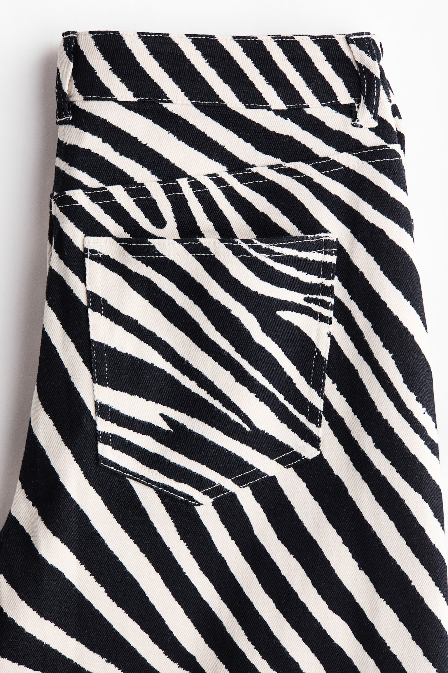 Barrel-leg twill trousers - Black/Zebra print - 6