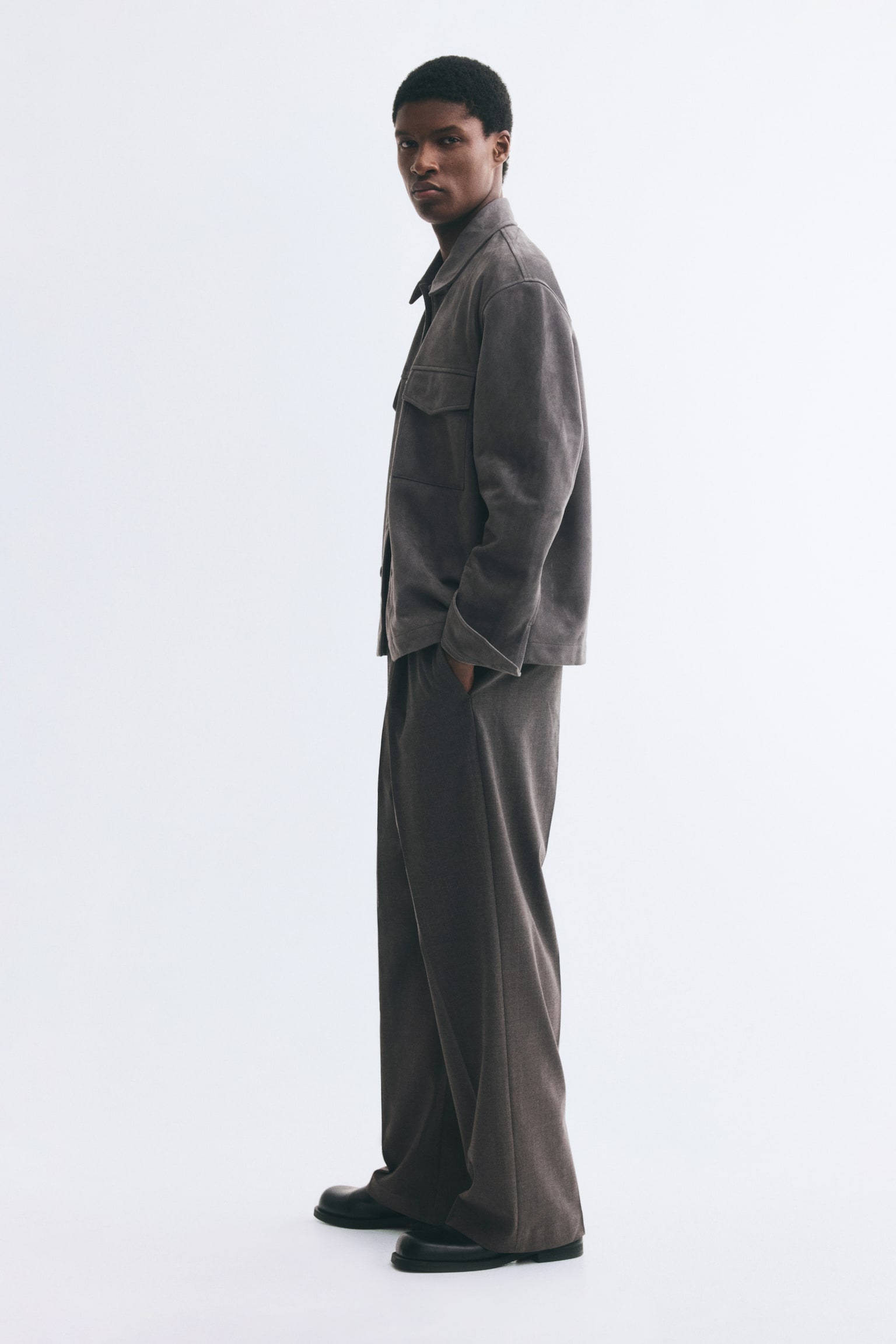 Мужские брюки H&M Loose-Fit Suit, цвет: Тёмный коричневый — фото 4