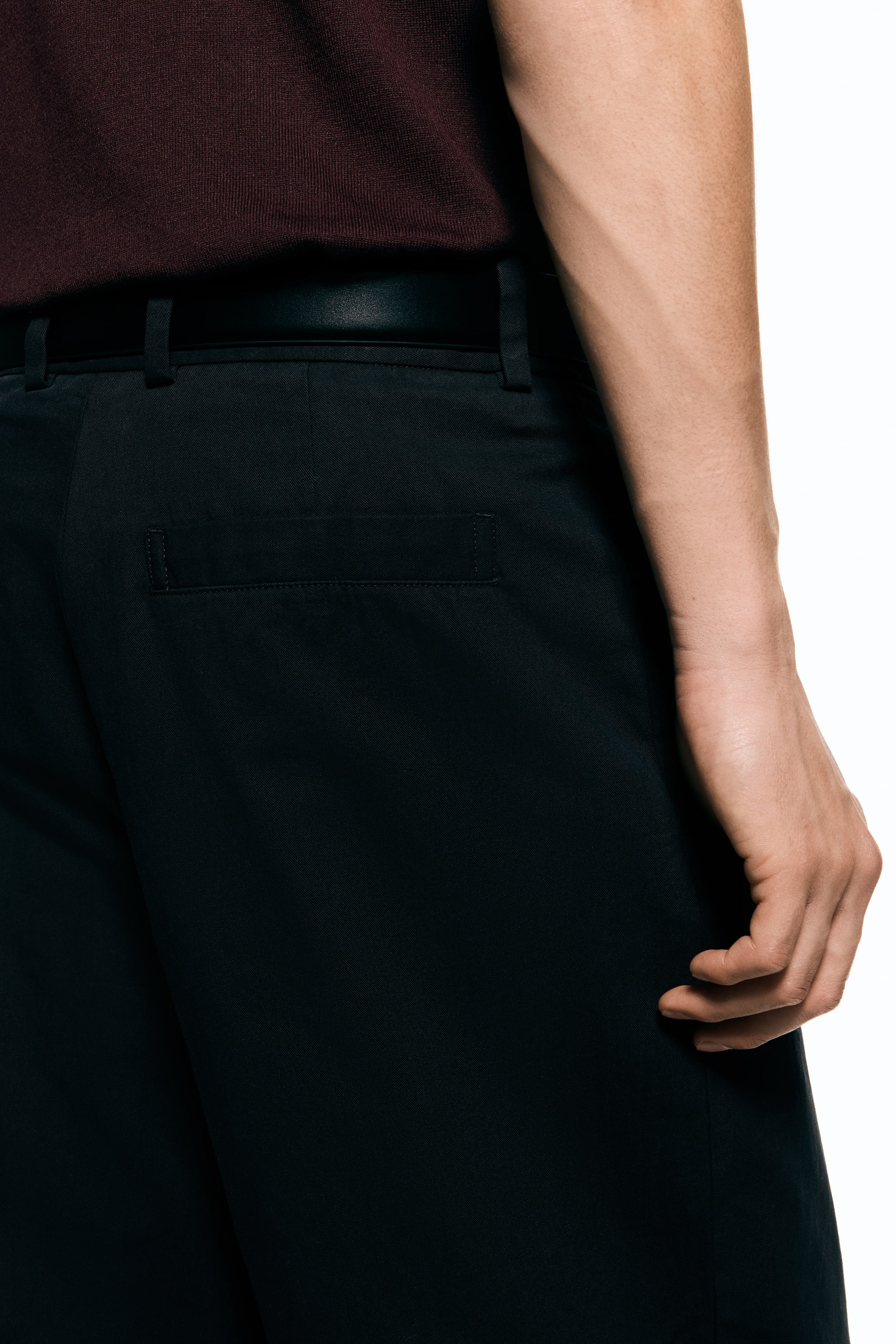 View larger image: Loose-Fit Tailored Pants - Black - Men | H&M CA 4