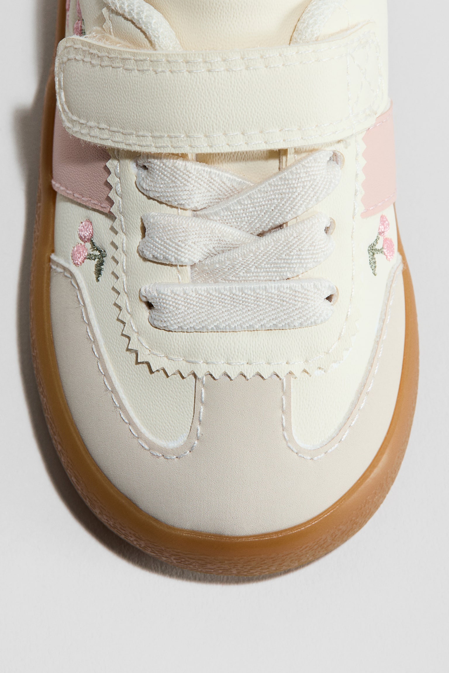 Embroidery-detail trainers - Cream/Cherries/White/Hearts - 3