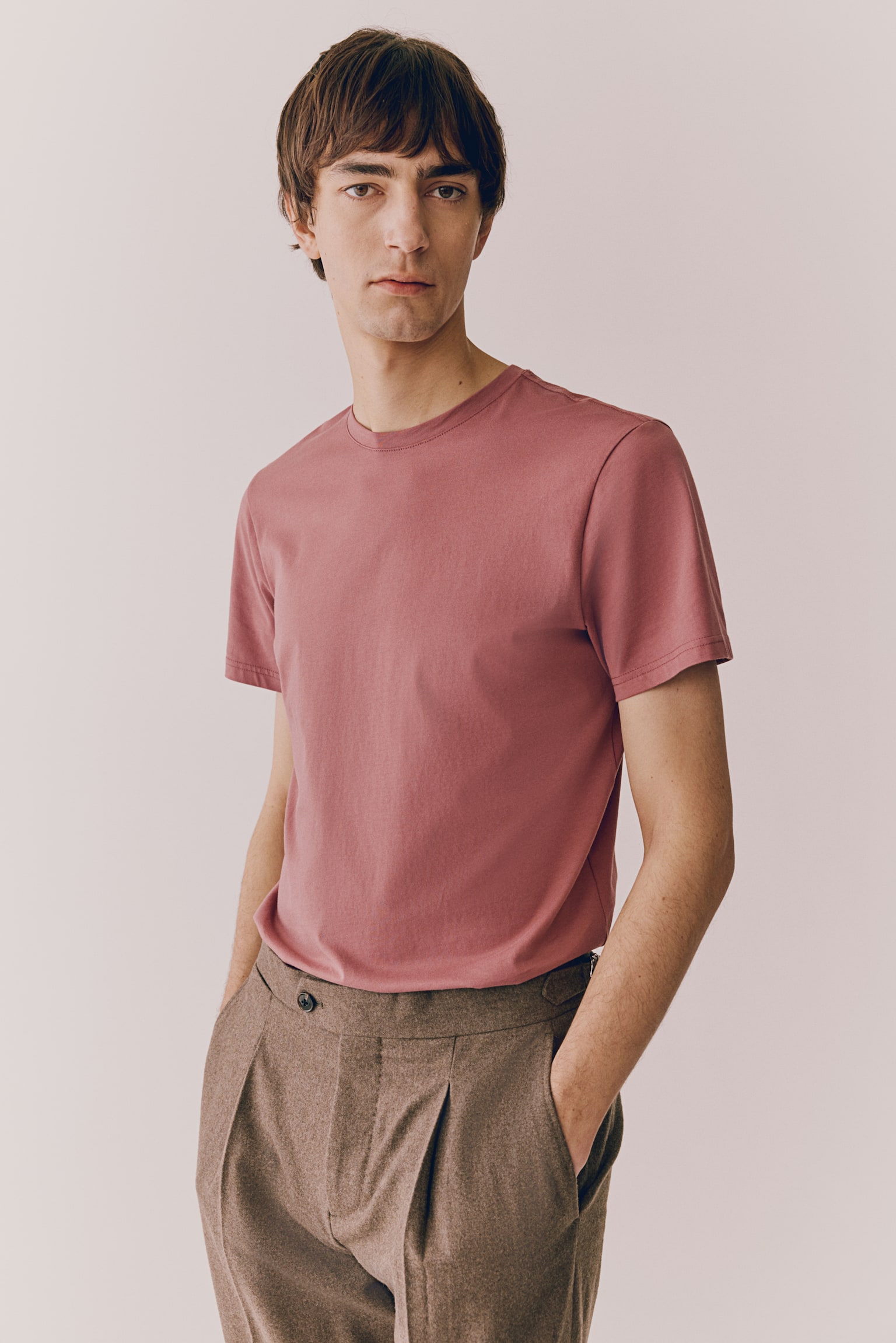 Slim Fit Pima cotton T-shirt - Raspberry red/Light brown/Dark khaki green/Black/Navy blue/Light blue/White/Mint green/Light grey marl/Yellow/Light blue/Turquoise/Navy blue/Beige/Beige - 1