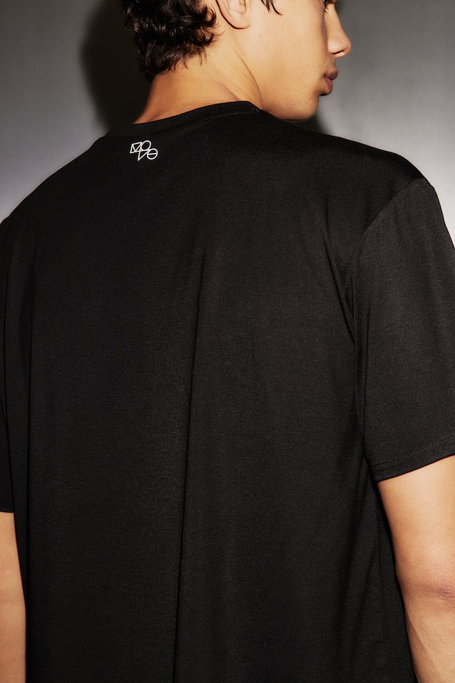 DryMove™-treeni-T-paita Loose Fit - Musta/Tummanruskea/Teräksensininen - 5