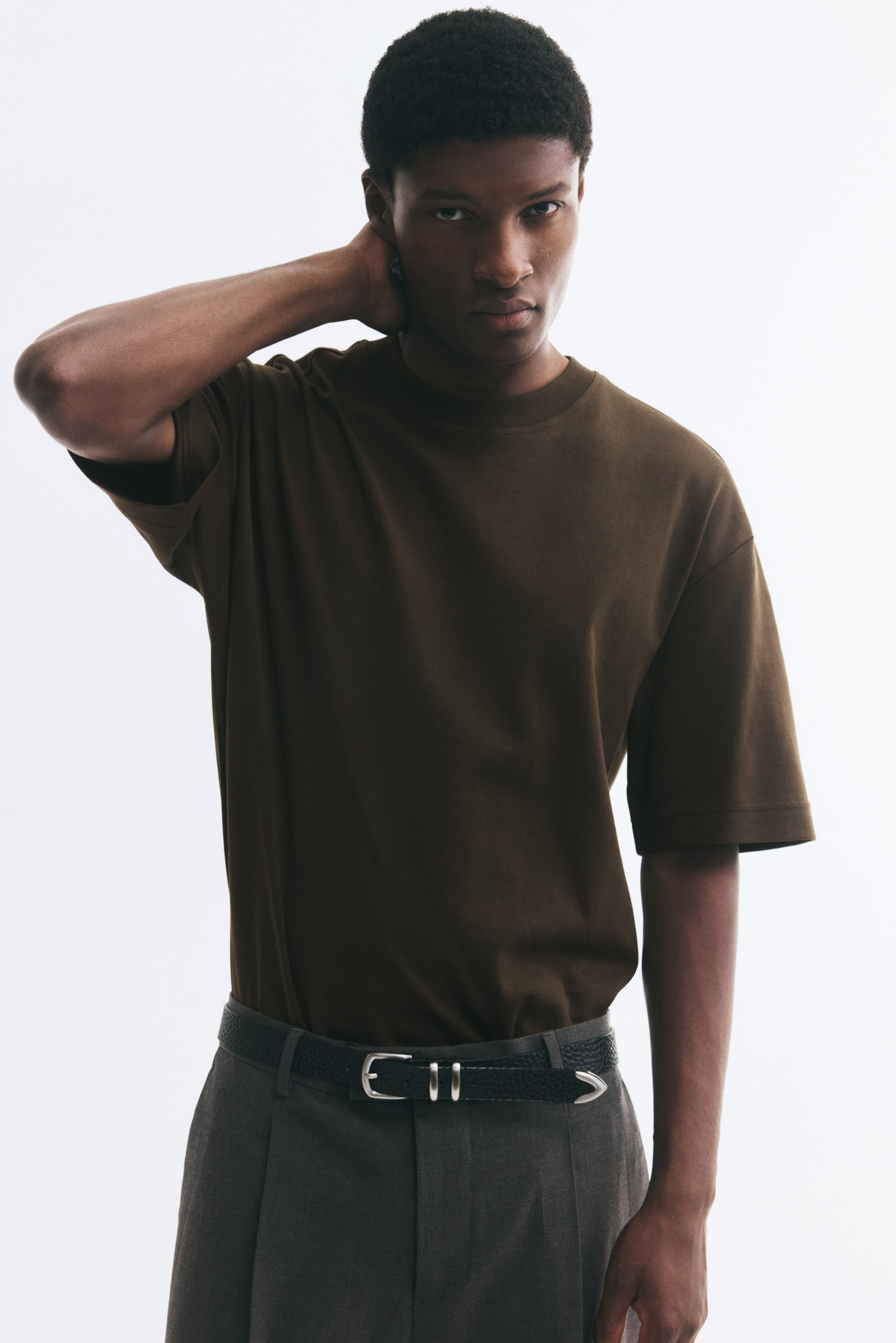 查看大圖: 休閒剪裁雙面布T恤 - 深卡其綠 - Men | H&M 1
