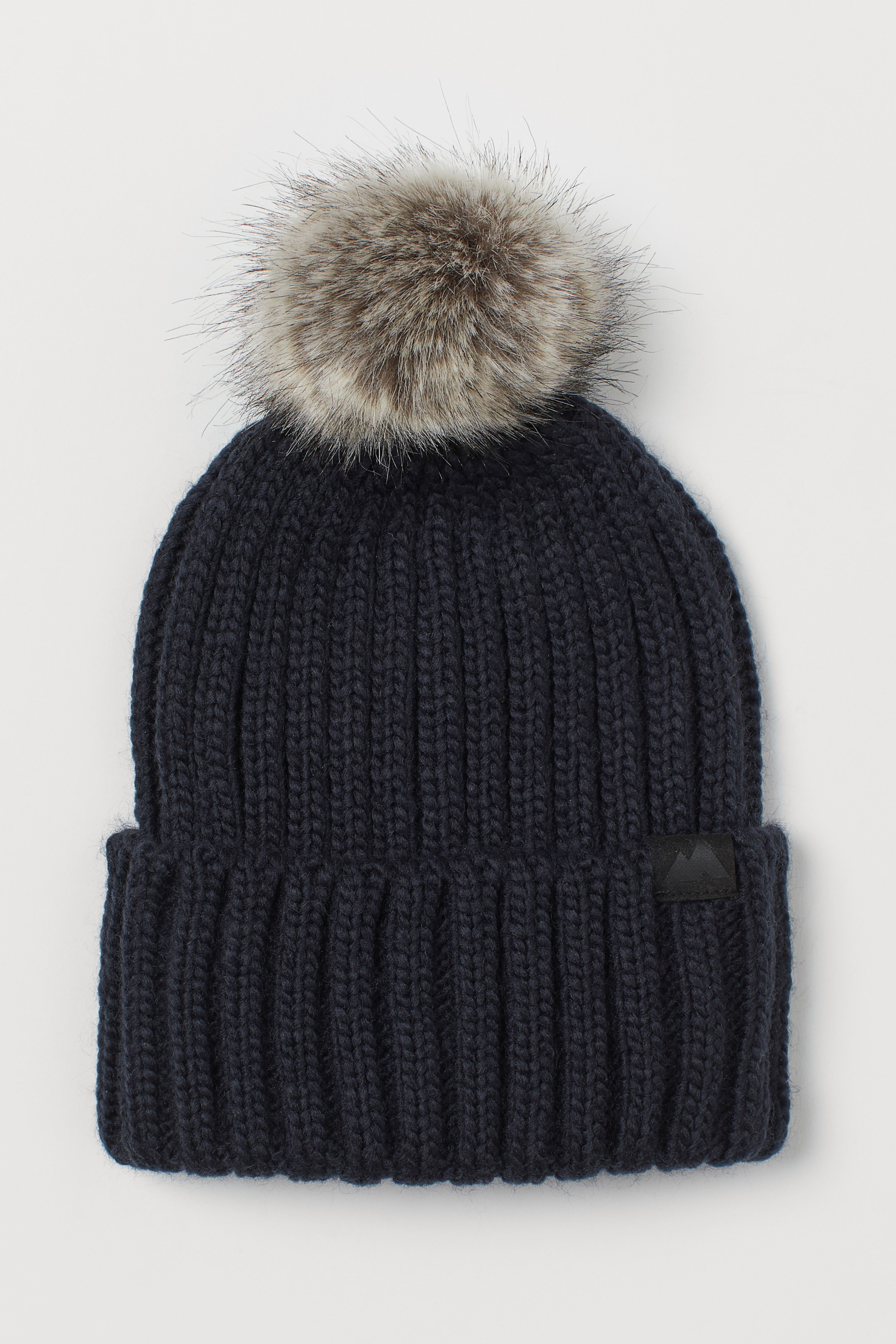 H&m pom pom hat best sale