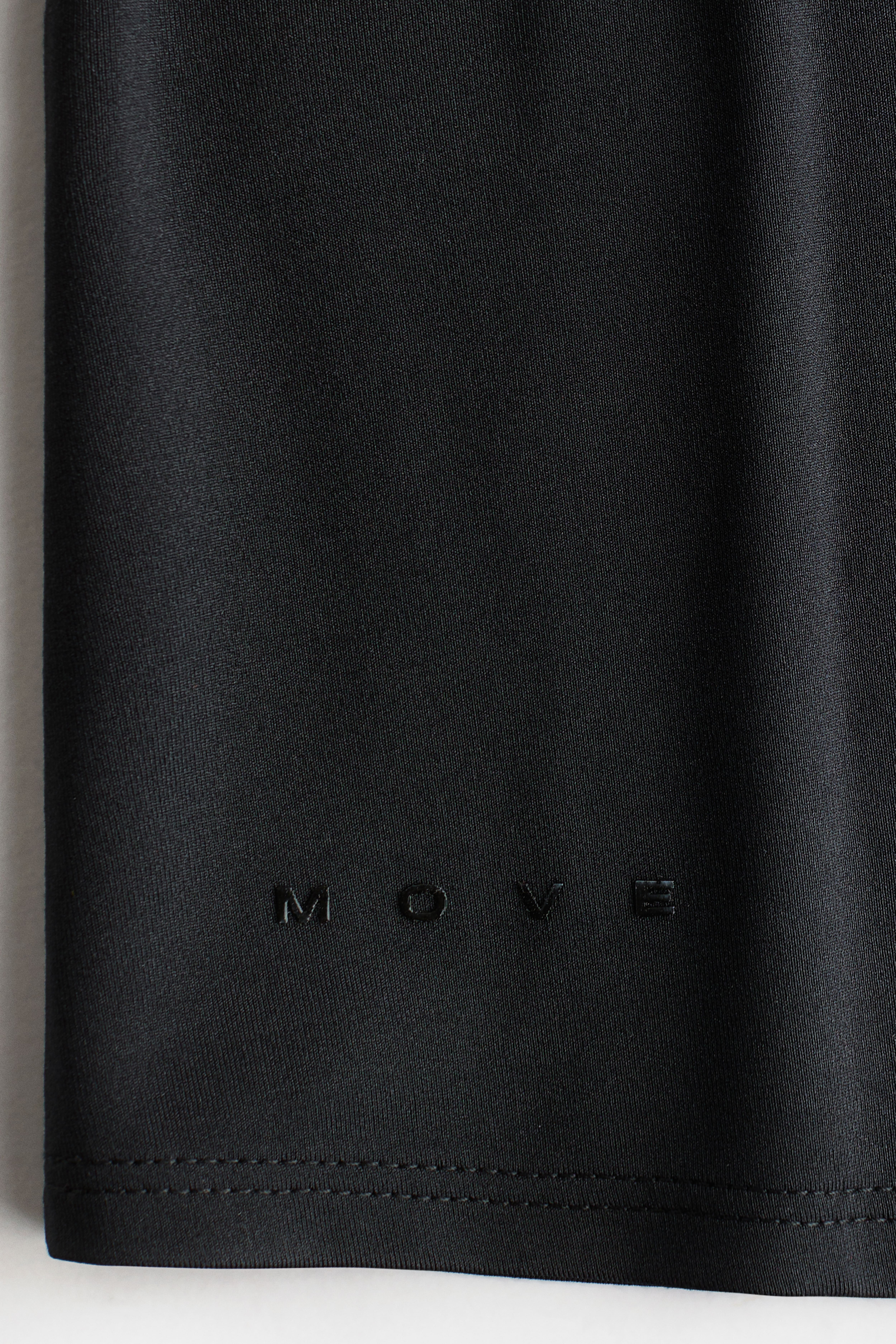 Sports Shirt with DryMove™
