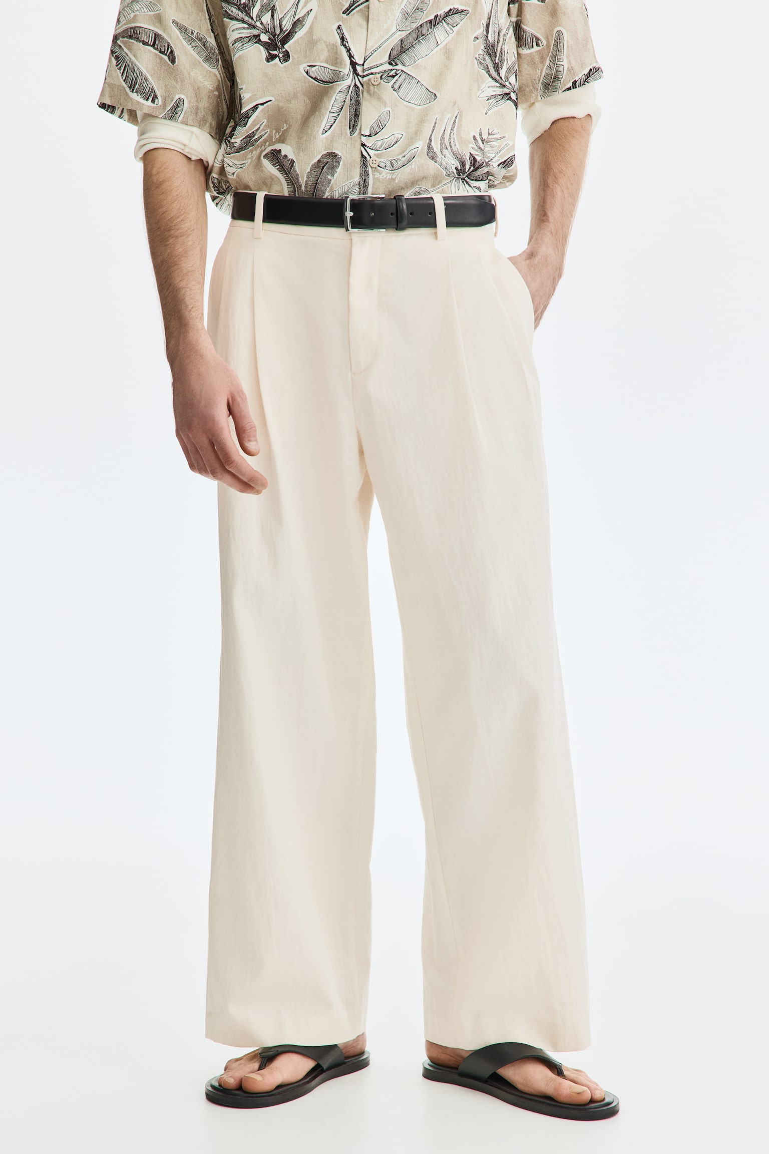 Loose Fit Wide trousers - 7