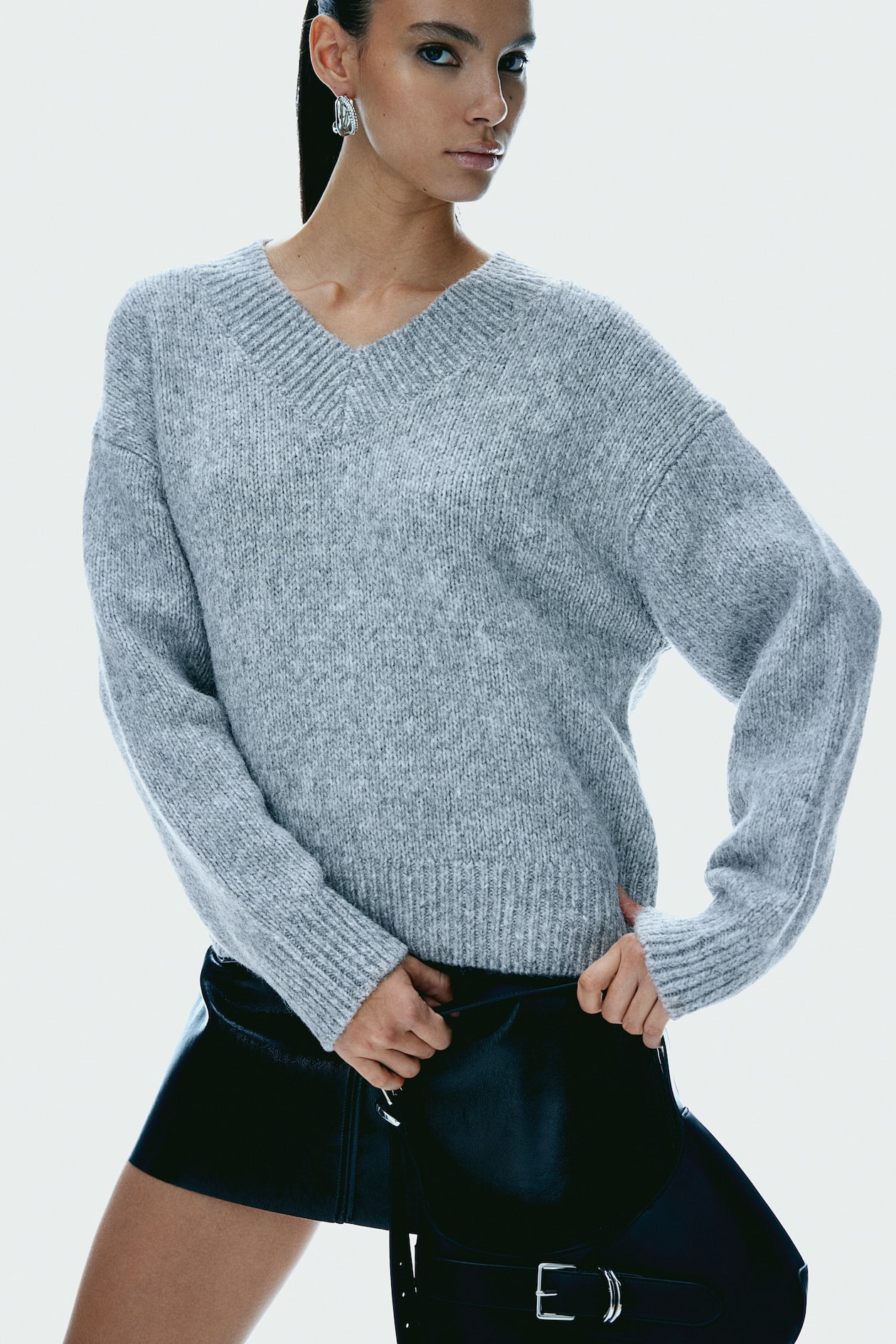 Vネックセーター - グレーメランジ - レディース | H&M JP