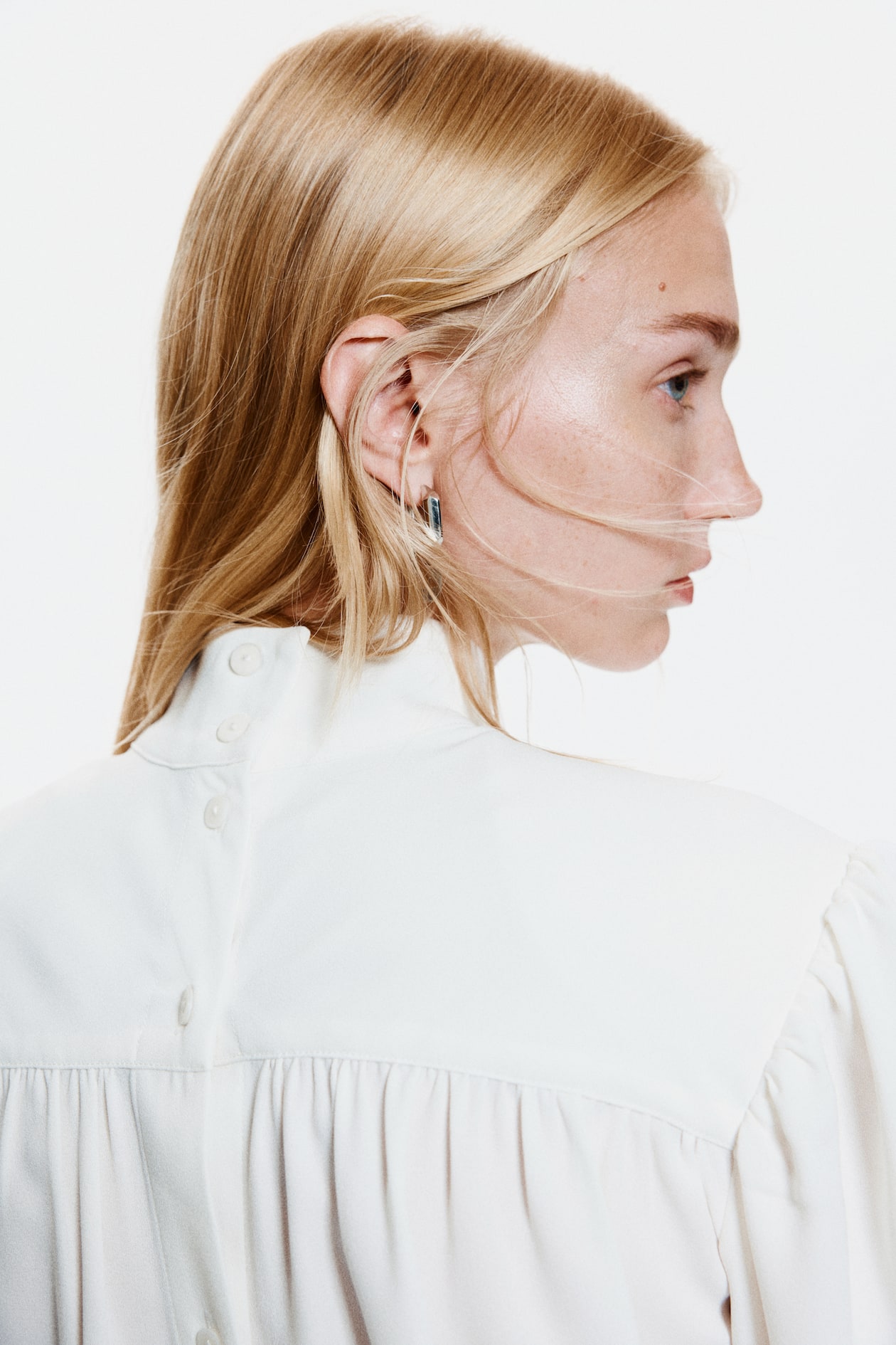 Shoulder-Pad Blouse - image 5