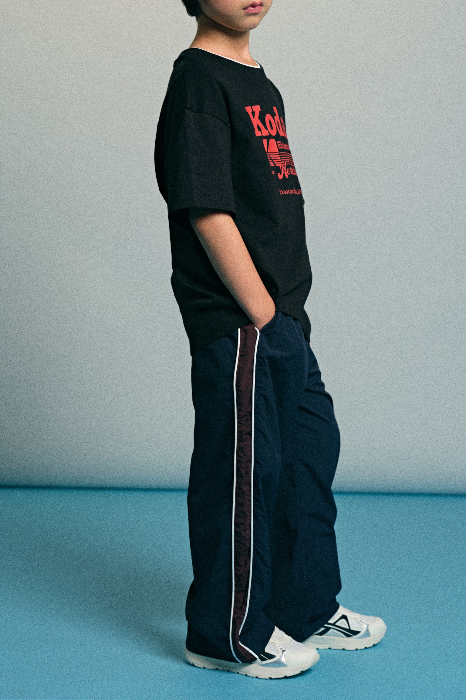 Wide embroidery-detail joggers - Navy blue/Kodak - 4