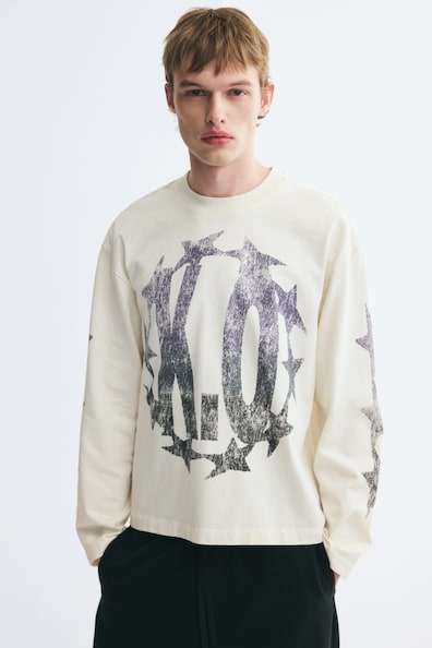 リラックスフィット 長袖Tシャツ
