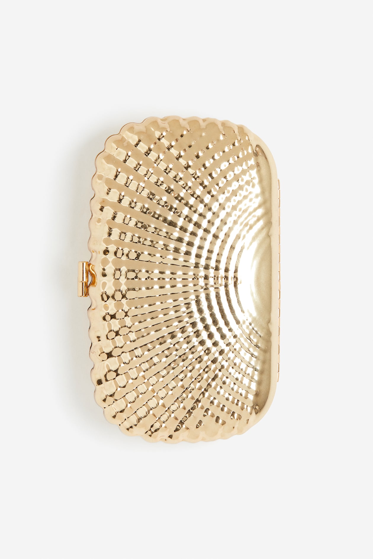 Shell-shaped metal clutch, image 2 of 2