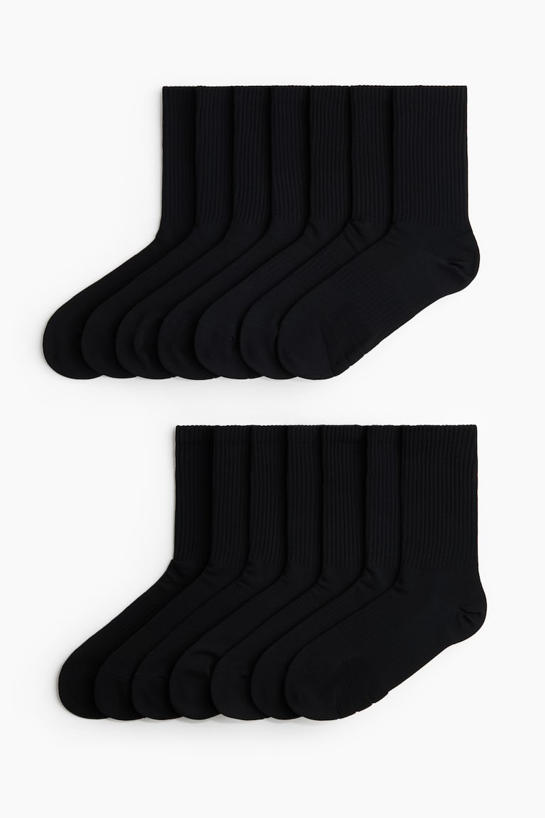 Sedam pari sportskih čarapa DryMove™