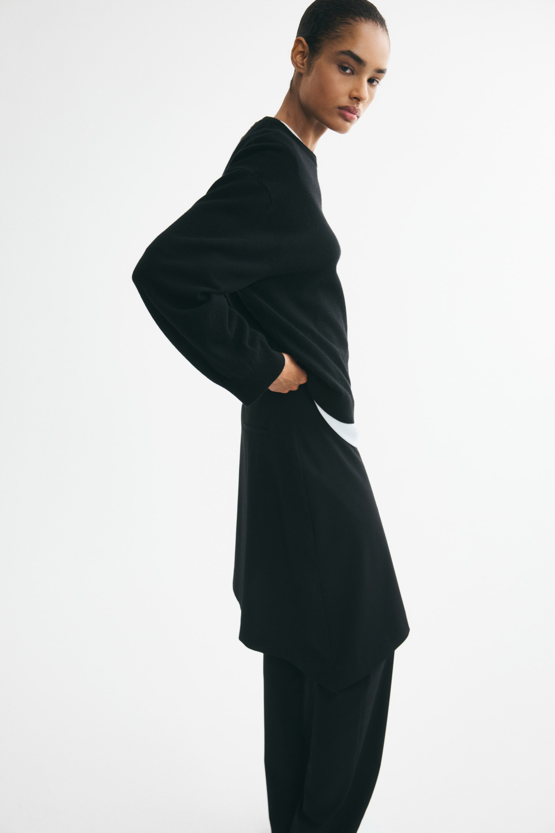 Fine-Knit Cashmere Sweater
