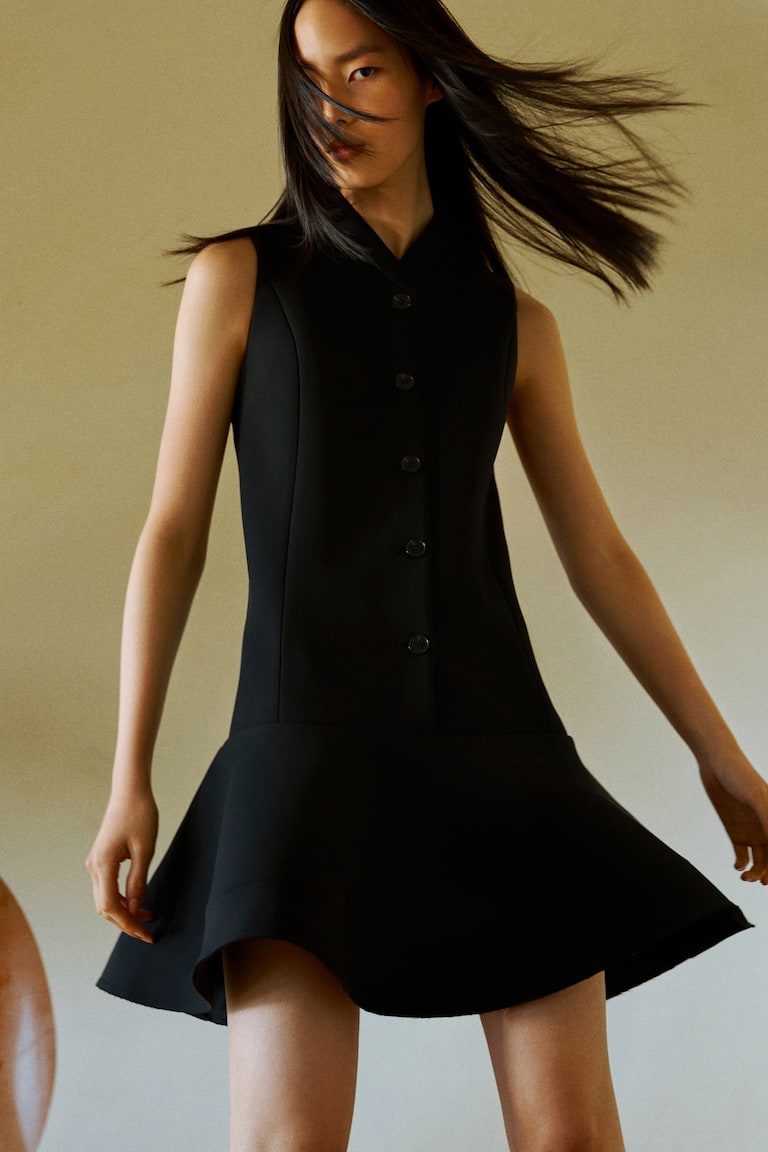 Abito svasato con gonna a ruota Nero DONNA H&M IT