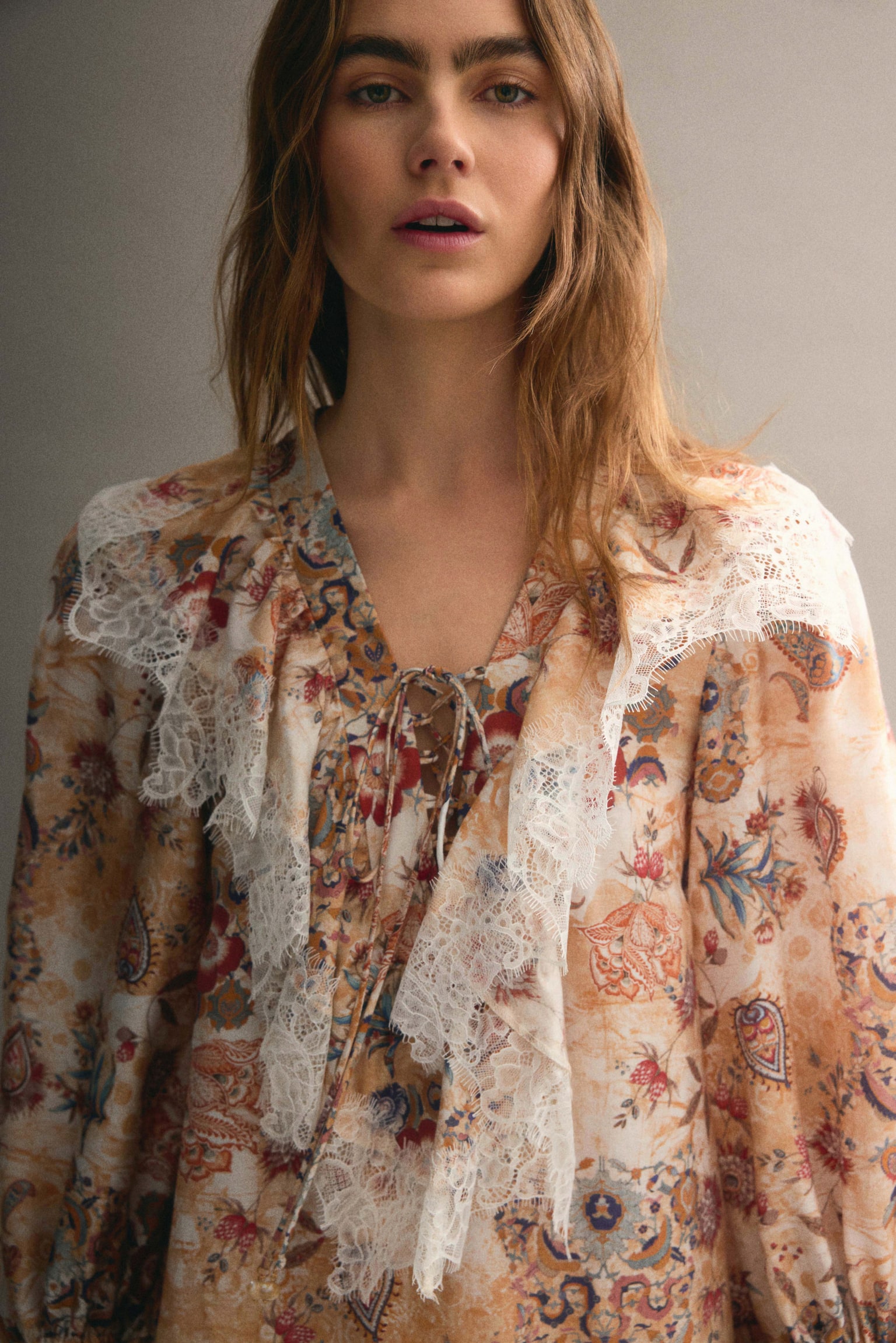 蕾絲飾邊洋裝 - 米色/印花 - 3