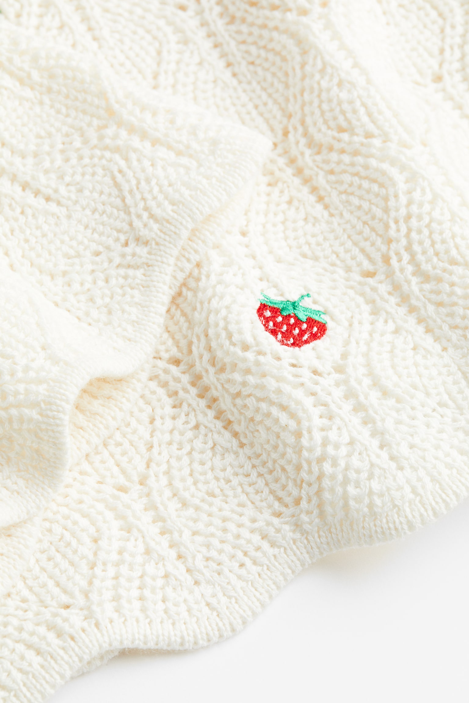 Cable Knit Sweater - Cream/Strawberries - 2