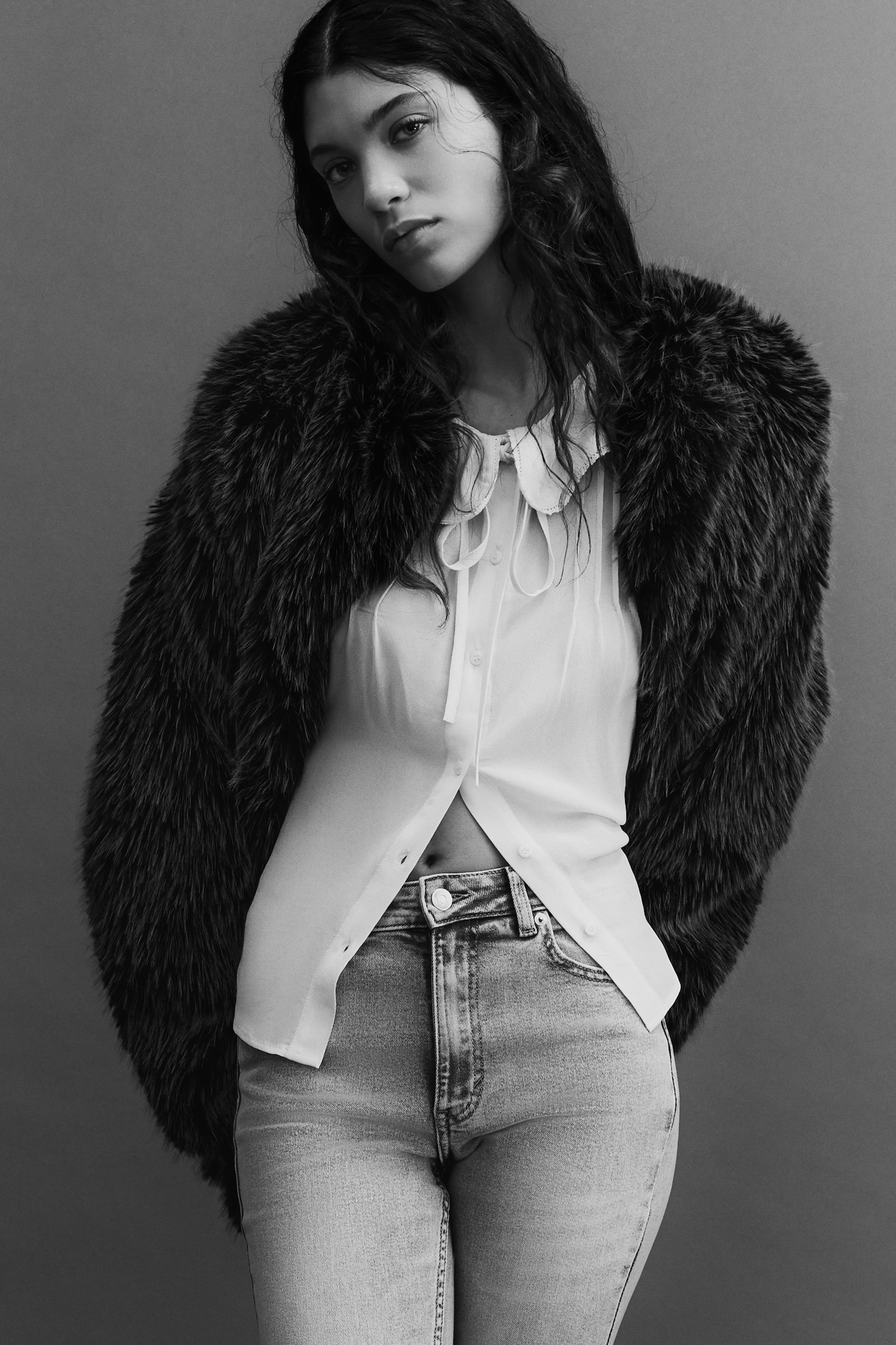 View larger image: Flared High Jeans - Light denim blue - Ladies | H&M IE 3