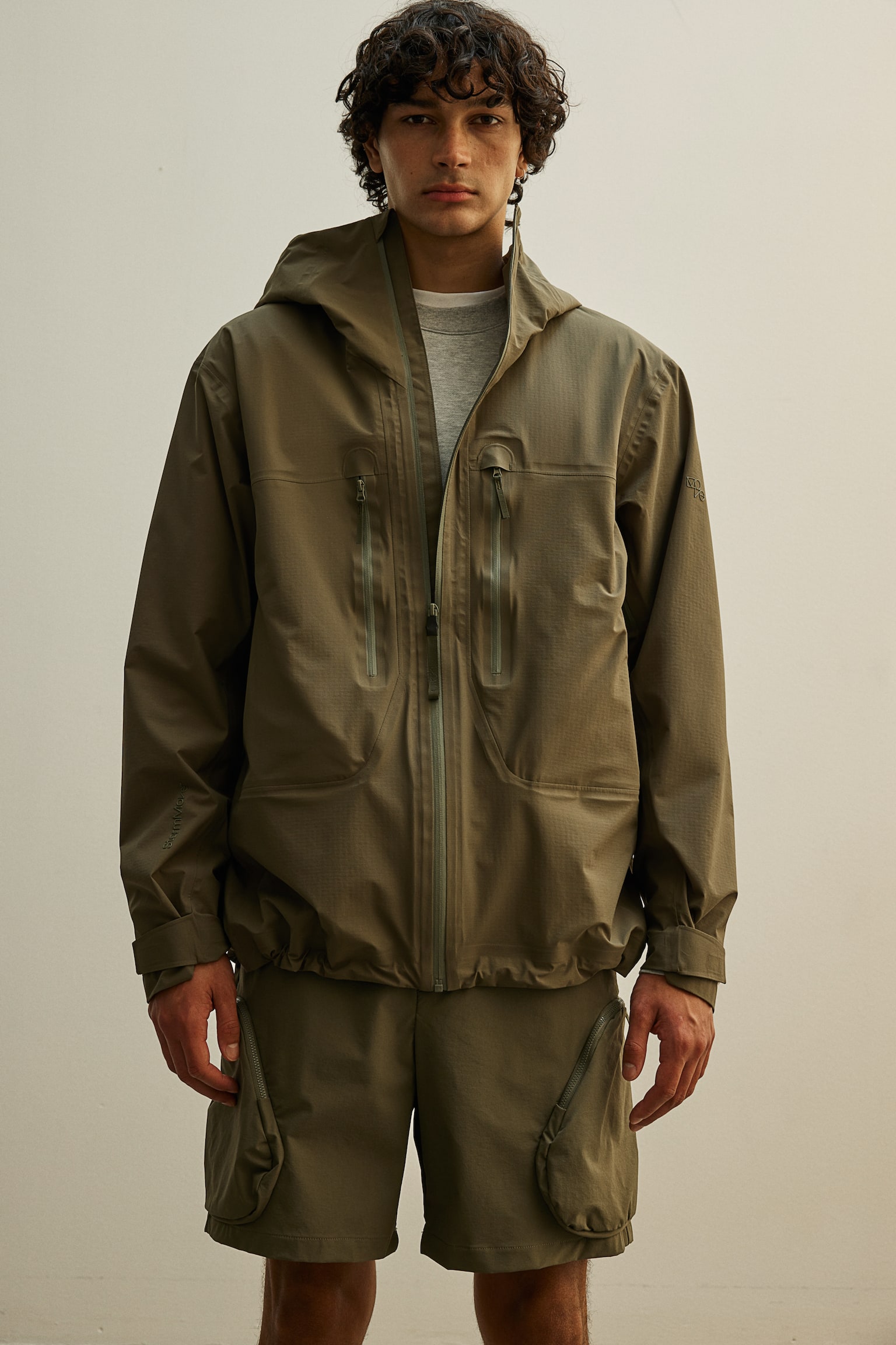 Regular Fit 3-layer Shell Jacket In StormMove™ - Khaki green/Black - 1