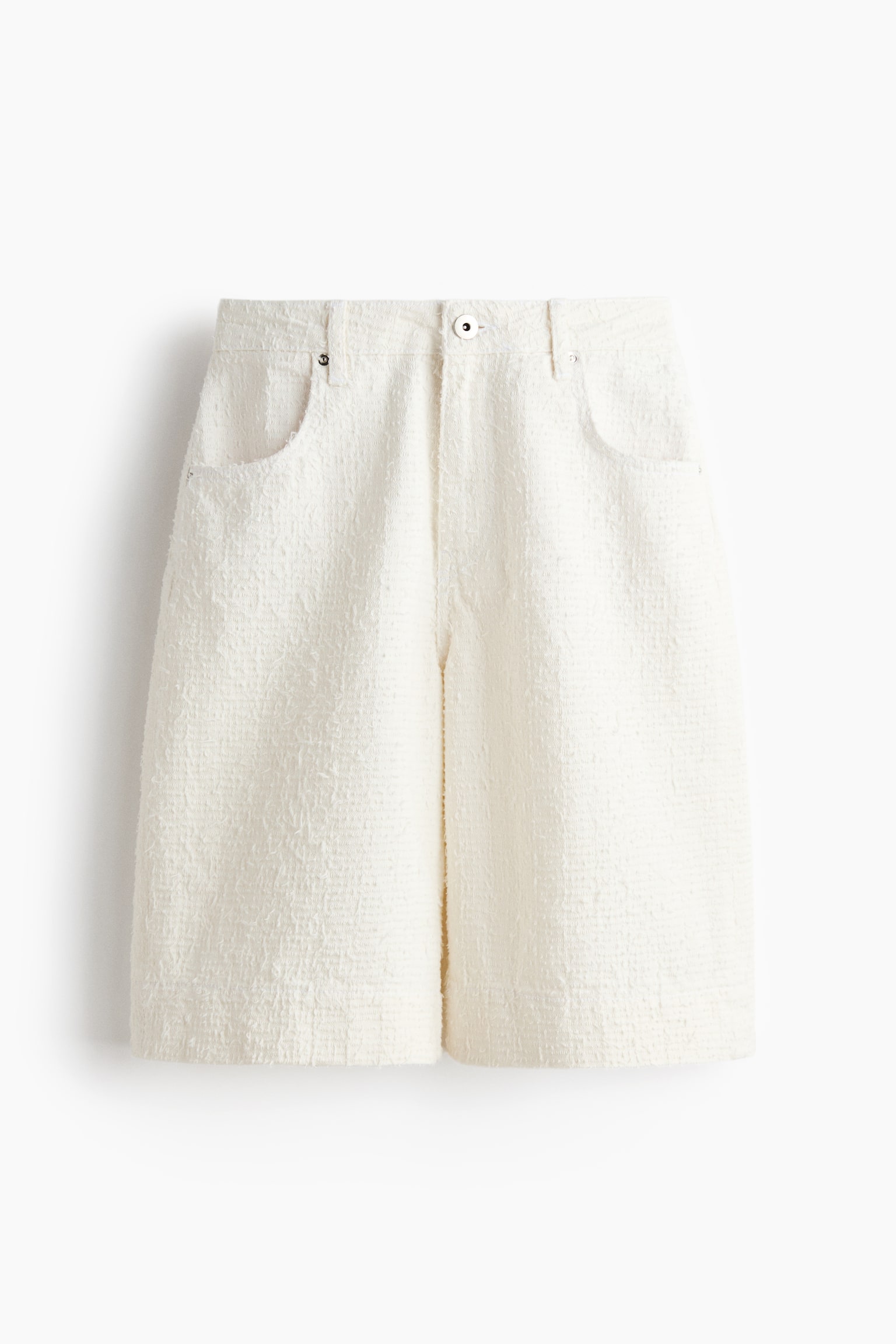 Strukturmönstrade bermudashorts i twill - Ivory