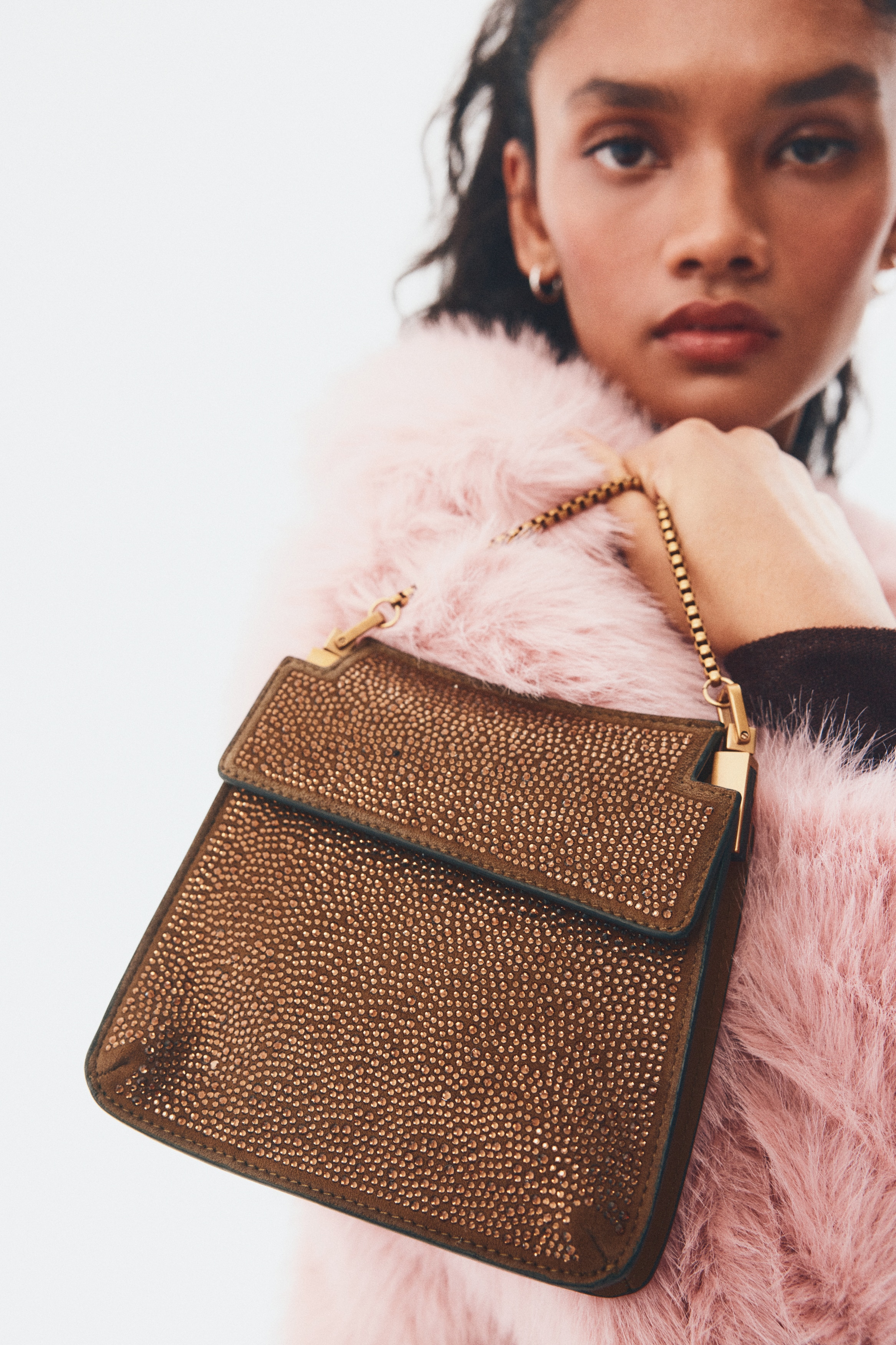 H & M - エンベリッシュドクラッチバッグ - ベージュ