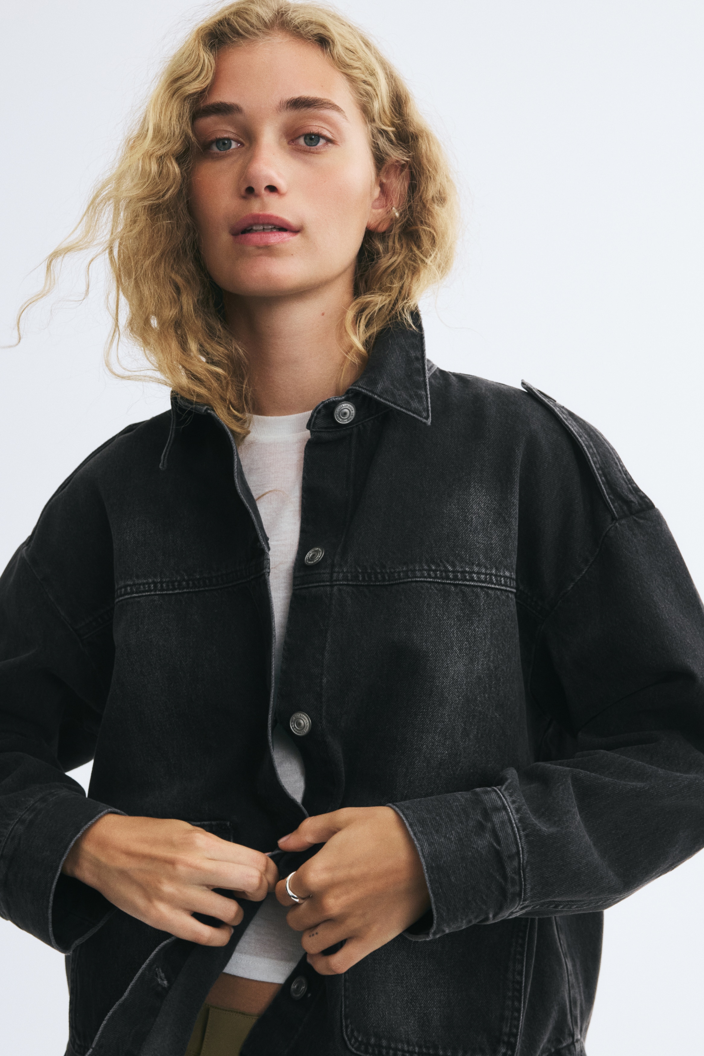 Denim-Overshirt in Oversize-PassformModell