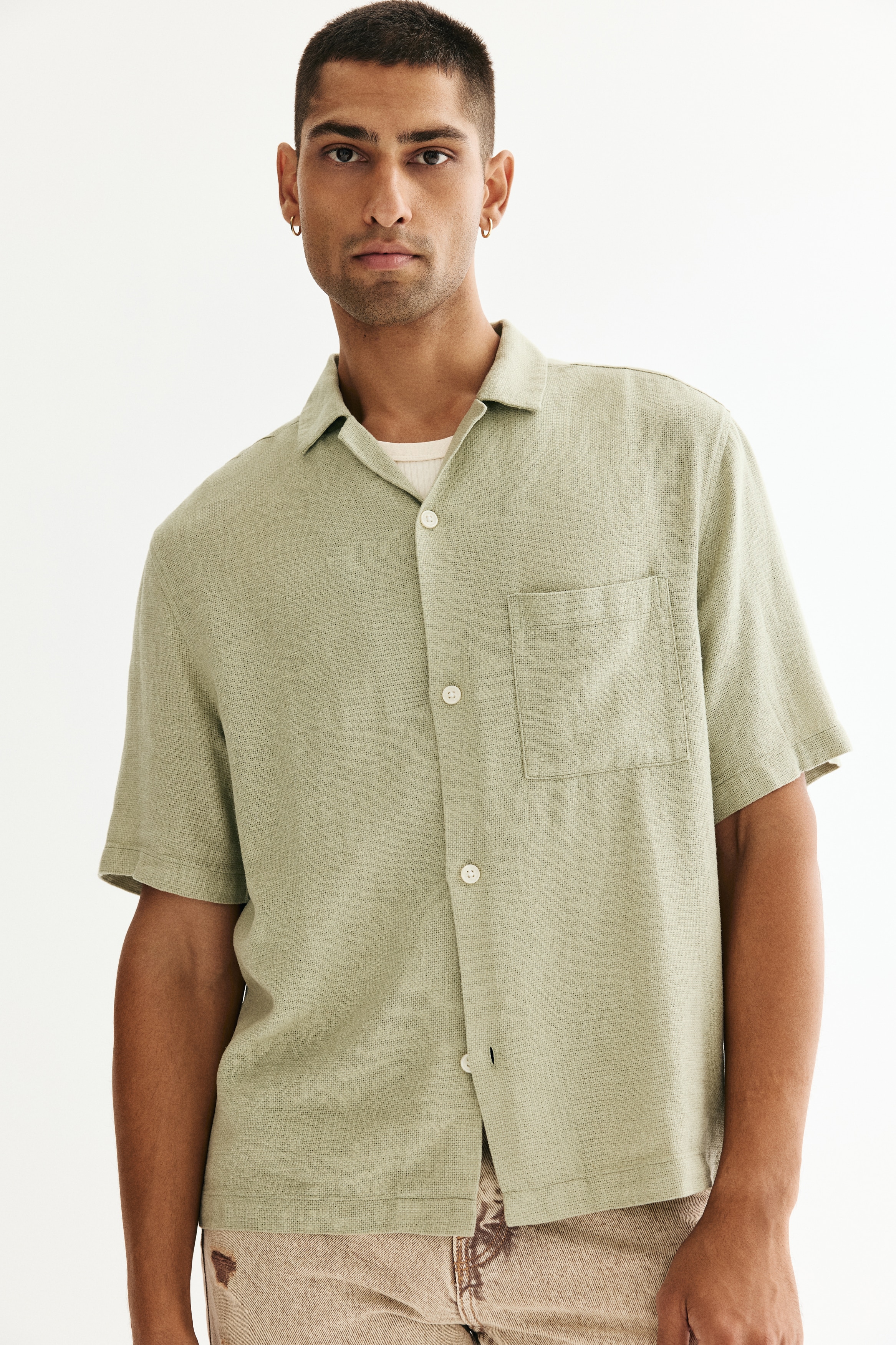Regular-Fit Linen-Blend Resort Shirt - Pistachio green - Men | H&M US