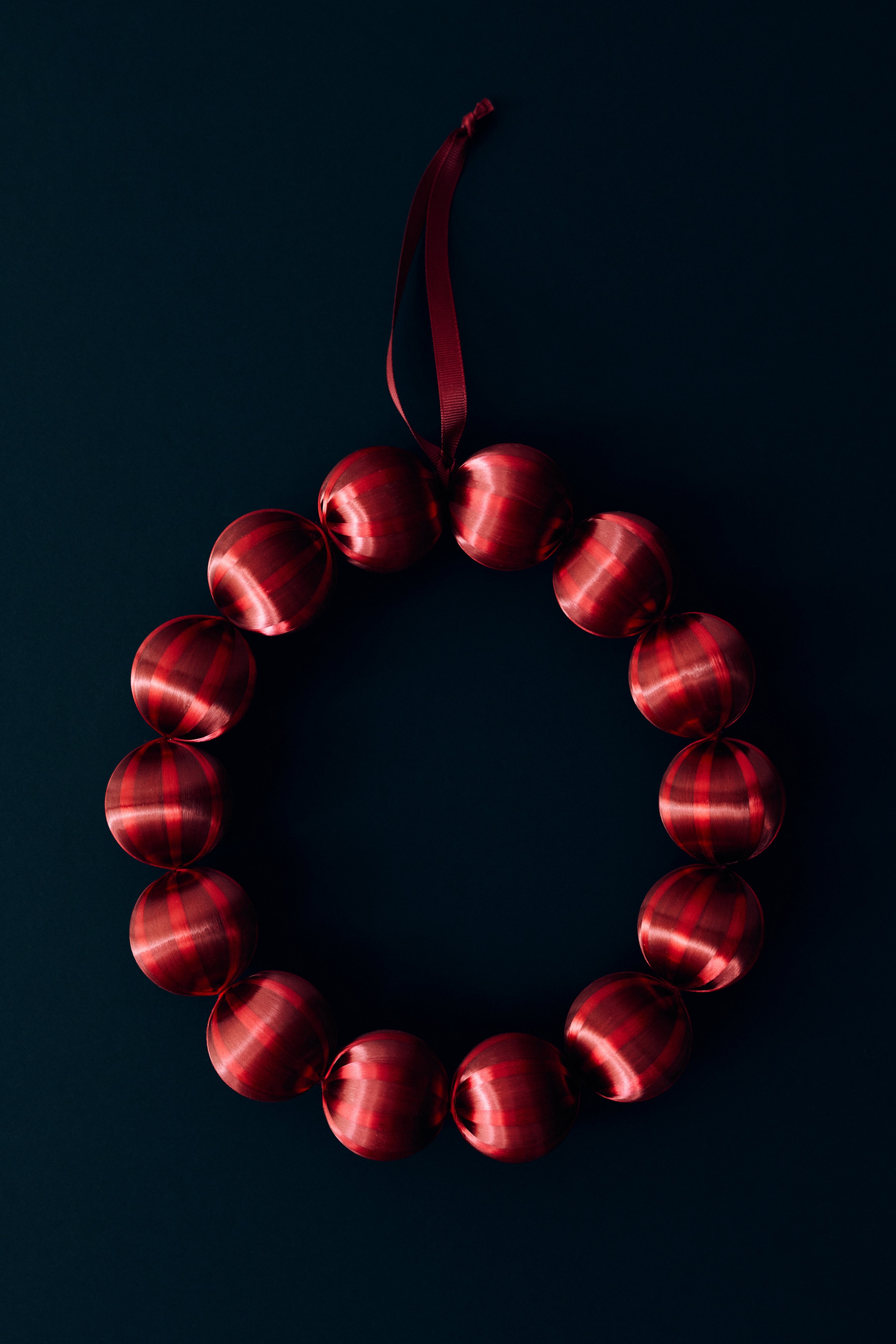 Bauble-wreath
