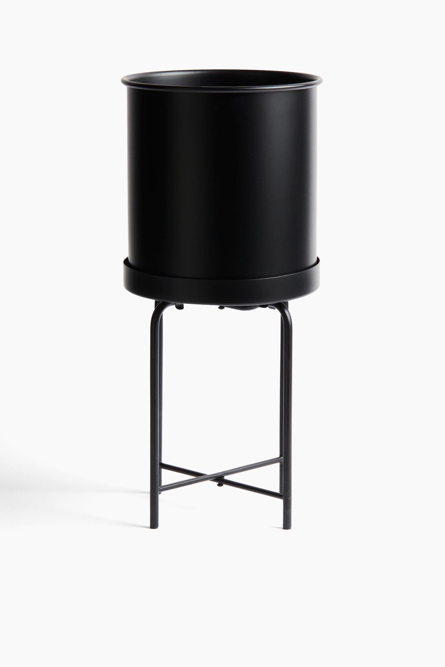 Metal plant pot on a stand - Black - 2