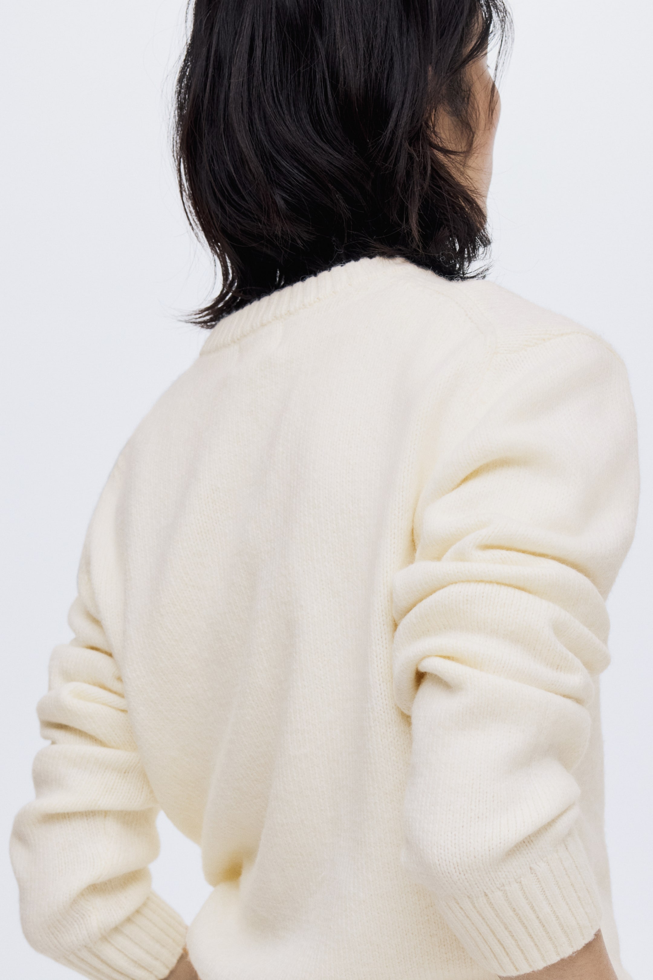 Zobrazit větší obrázek: Svetr s žakárovým motivem - Krémová/Après Chic - ŽENY | H&M CZ 3