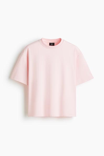 ルーズフィット ボクシースタイルTシャツ