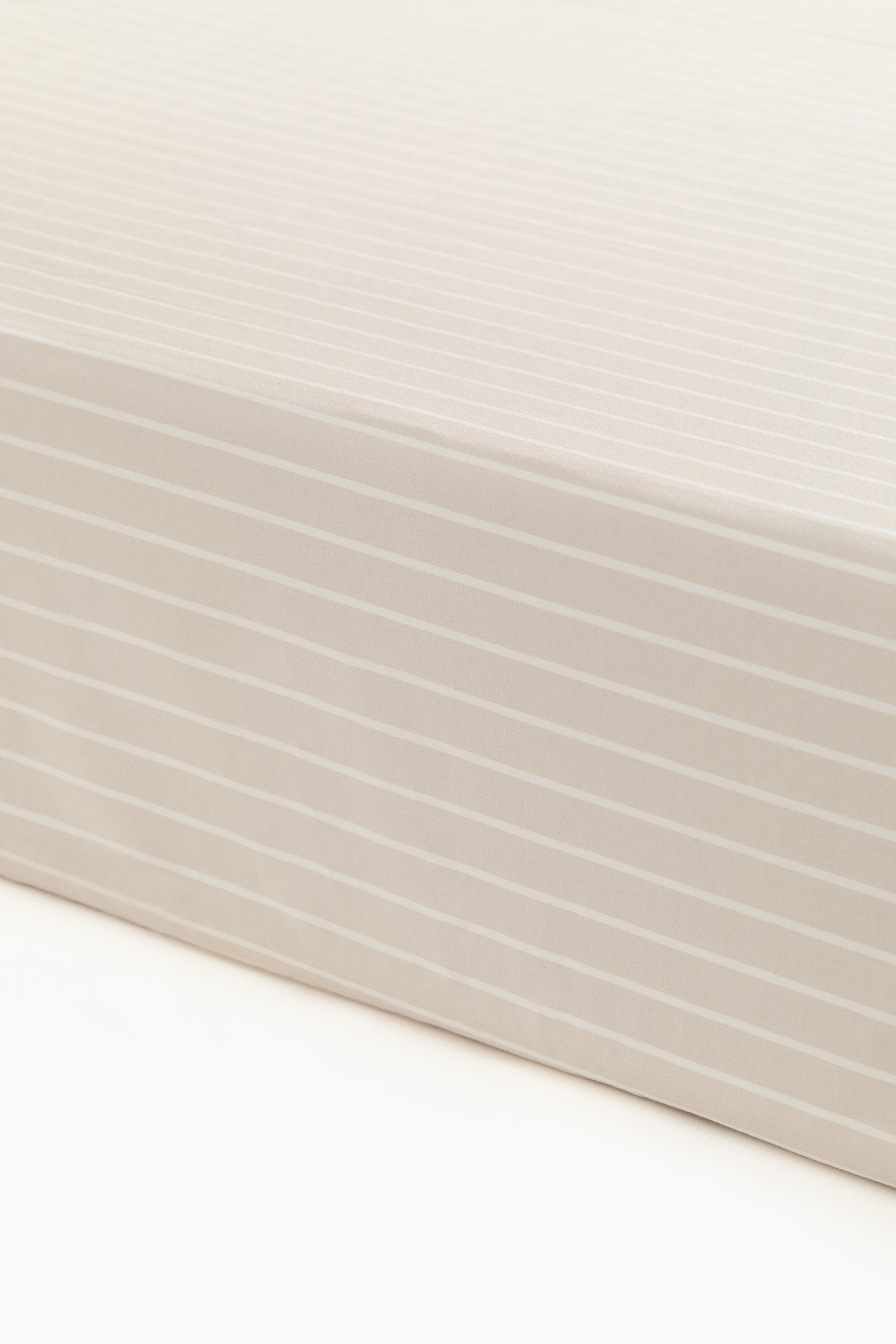 View larger image: Cotton Percale Fitted Crib Sheet - Light beige/striped - Home All | H&M CA 2