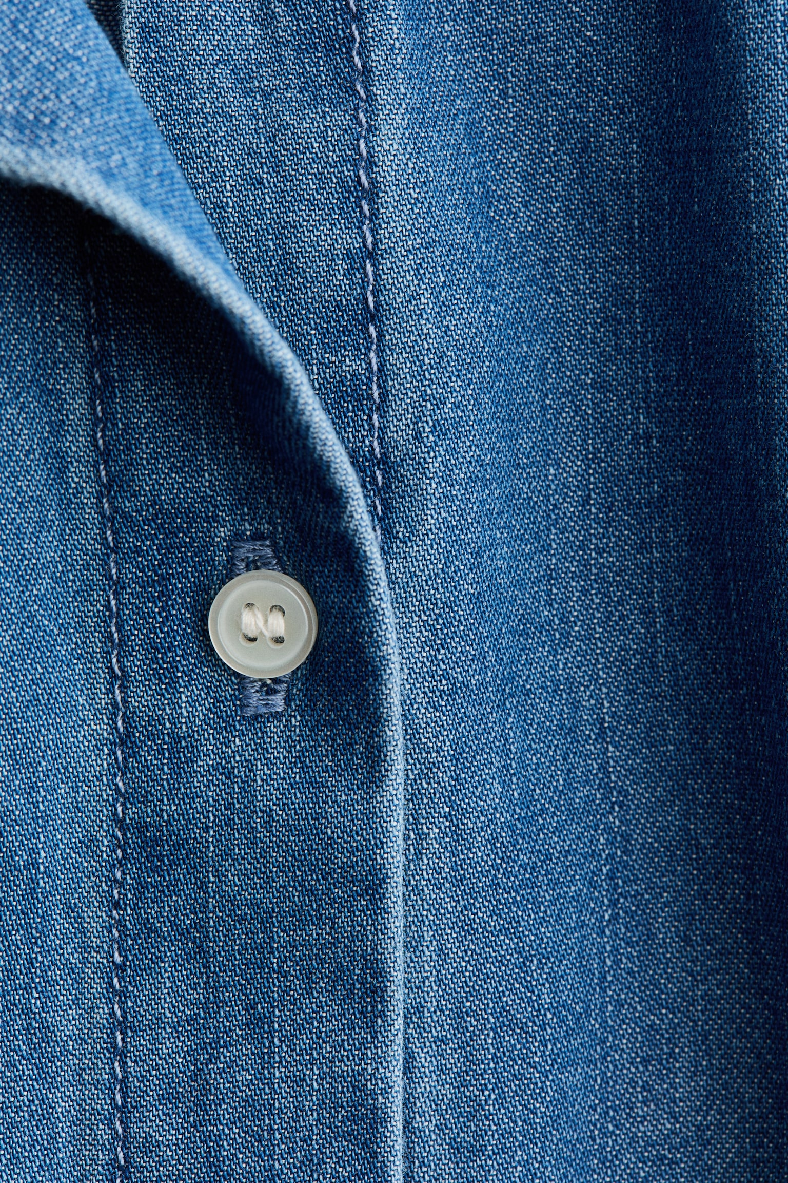 Женская рубашка H&M Denim Shirt, цвет: Джинсовый синий — фото 7