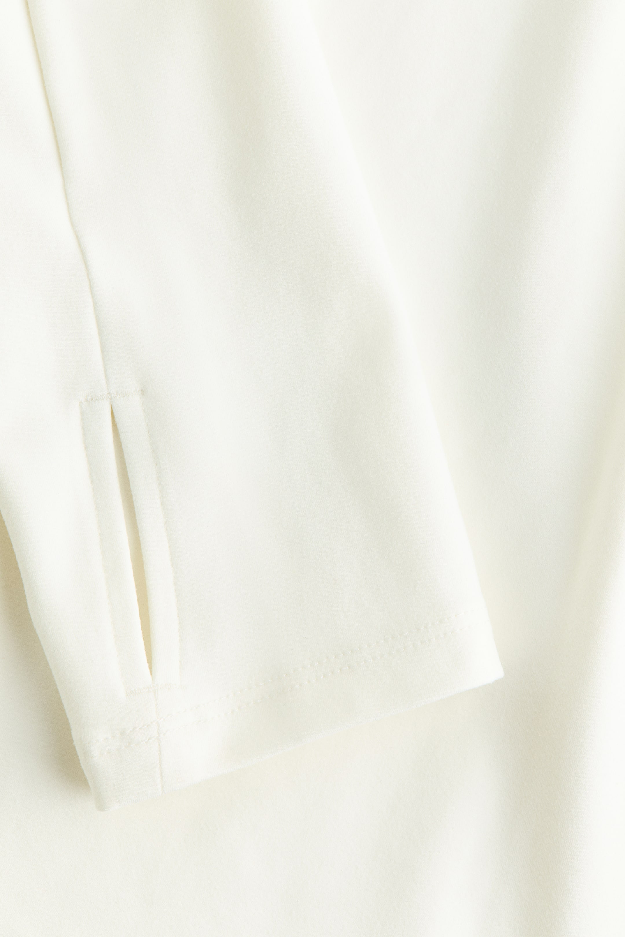 T-shirt près du corps manches longues SoftMove🅪