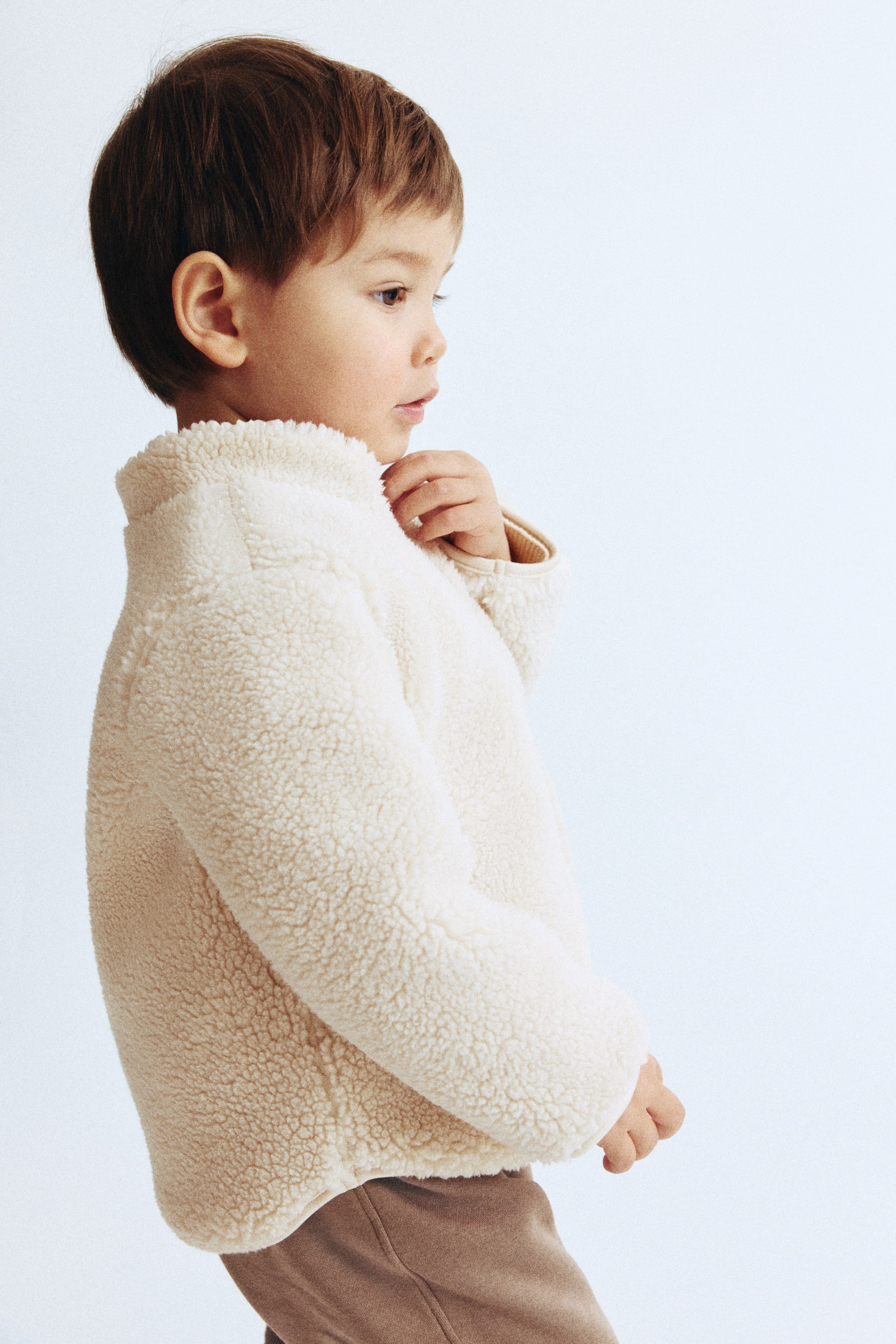 Visa större bild: Jacka i pile - Ljusbeige - BARN | H&M FI 3