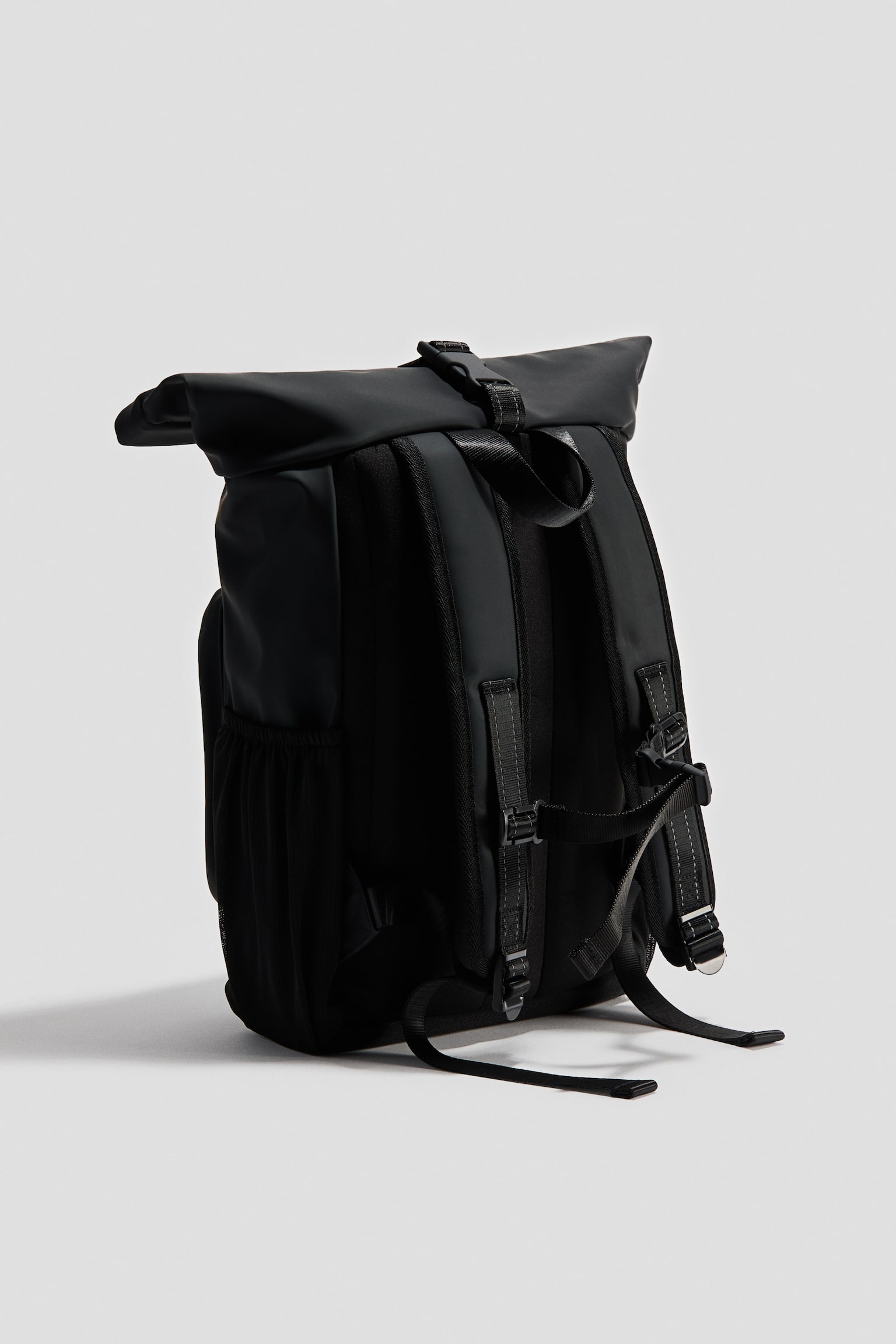 Wings Small Rolltop - Black - 4