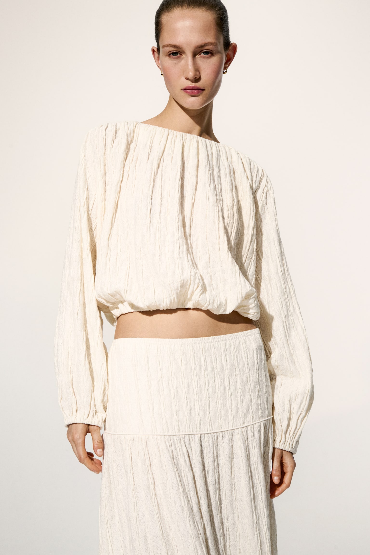 חולצה עם שרוולי בלון - קרם/חום כהה - 1