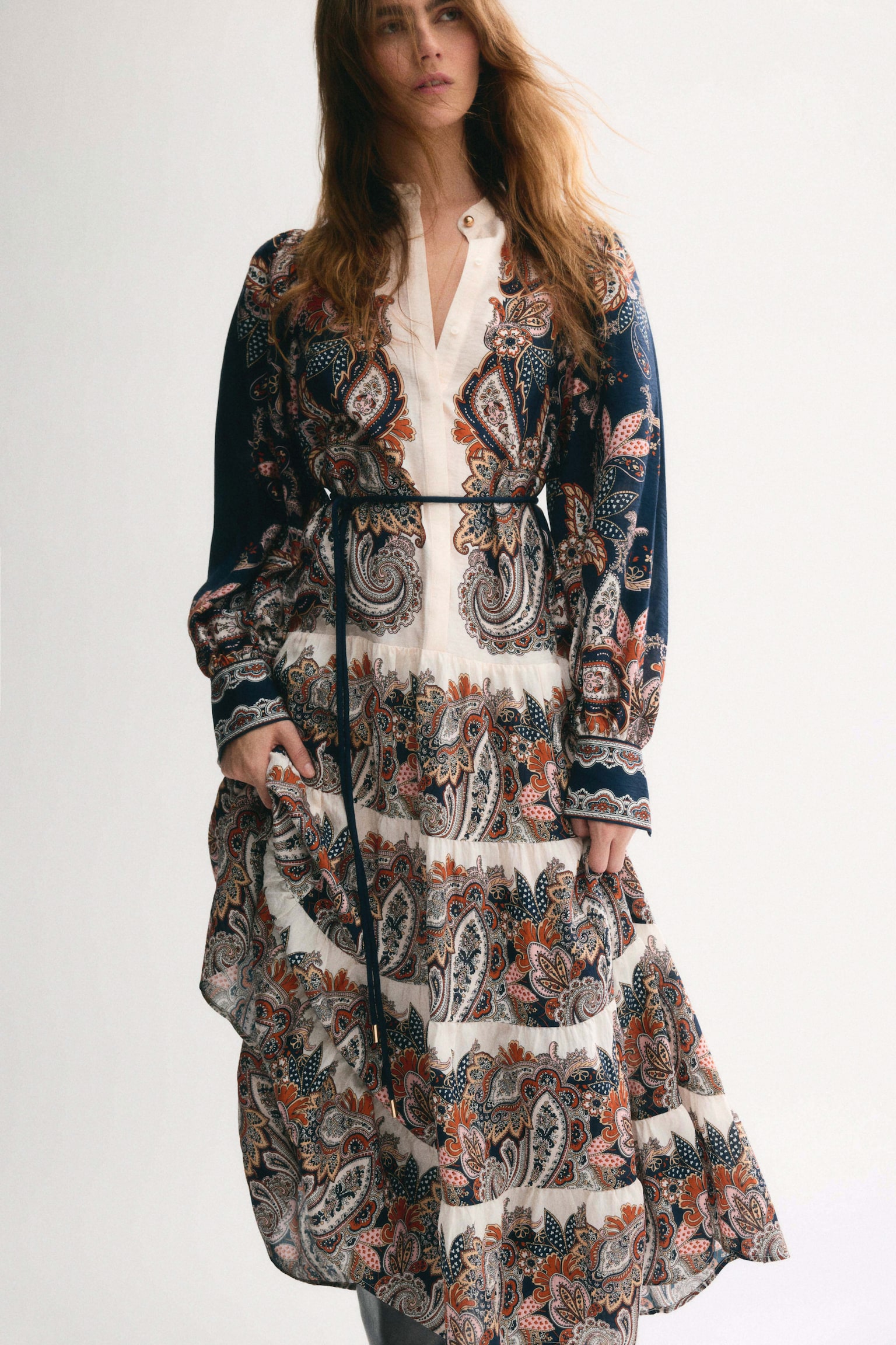 Tiered-skirt dress - Beige/Paisley pattern - 1