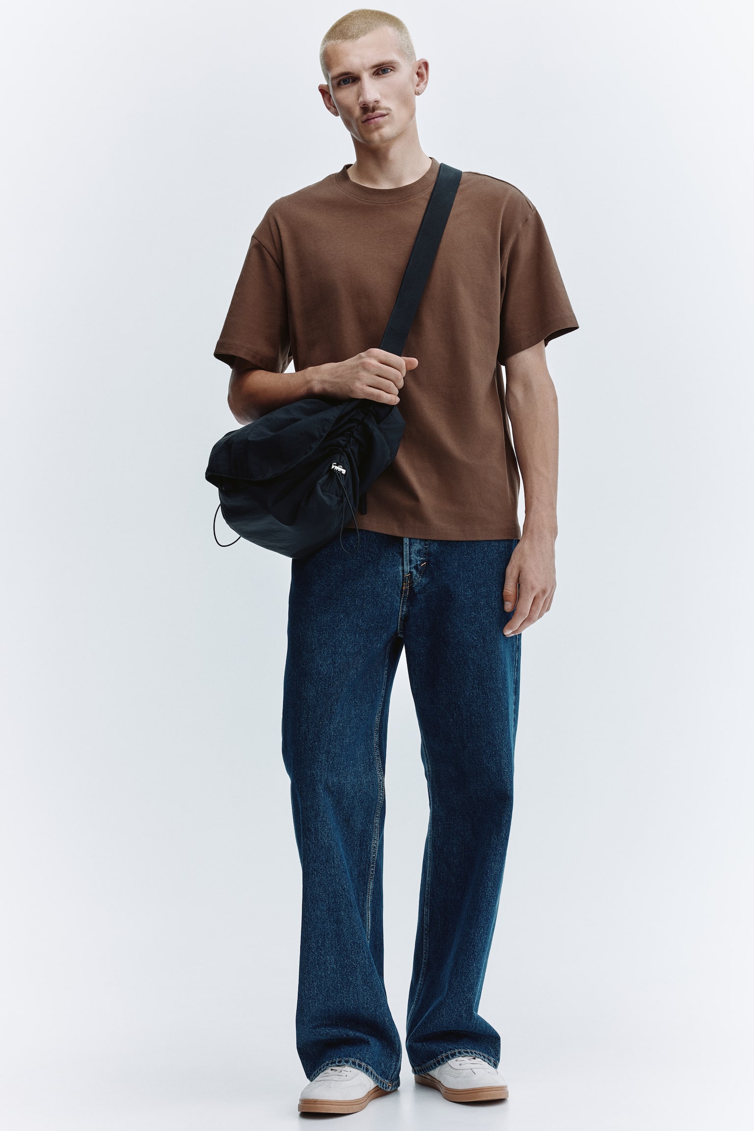 T-shirt Loose Fit - Bruin/Wit/Zwart/Donkergrijs/Dusty blauw/Beige/Blauw/Bosgroen/Donker aubergine/Groen/Bruin/Roze/Lichtblauw/Lichtblauw - 6