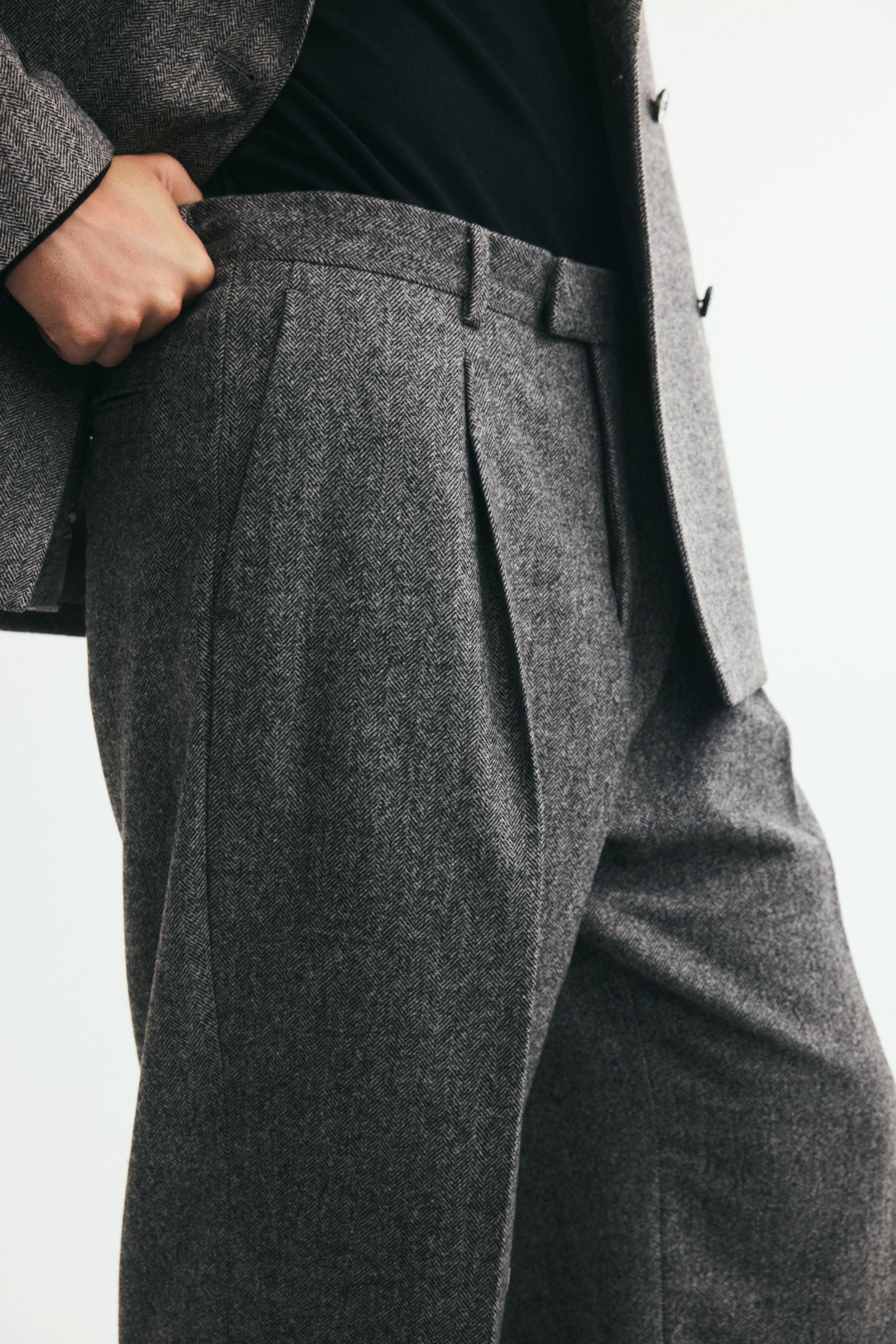 Loose-Fit Suit Pants