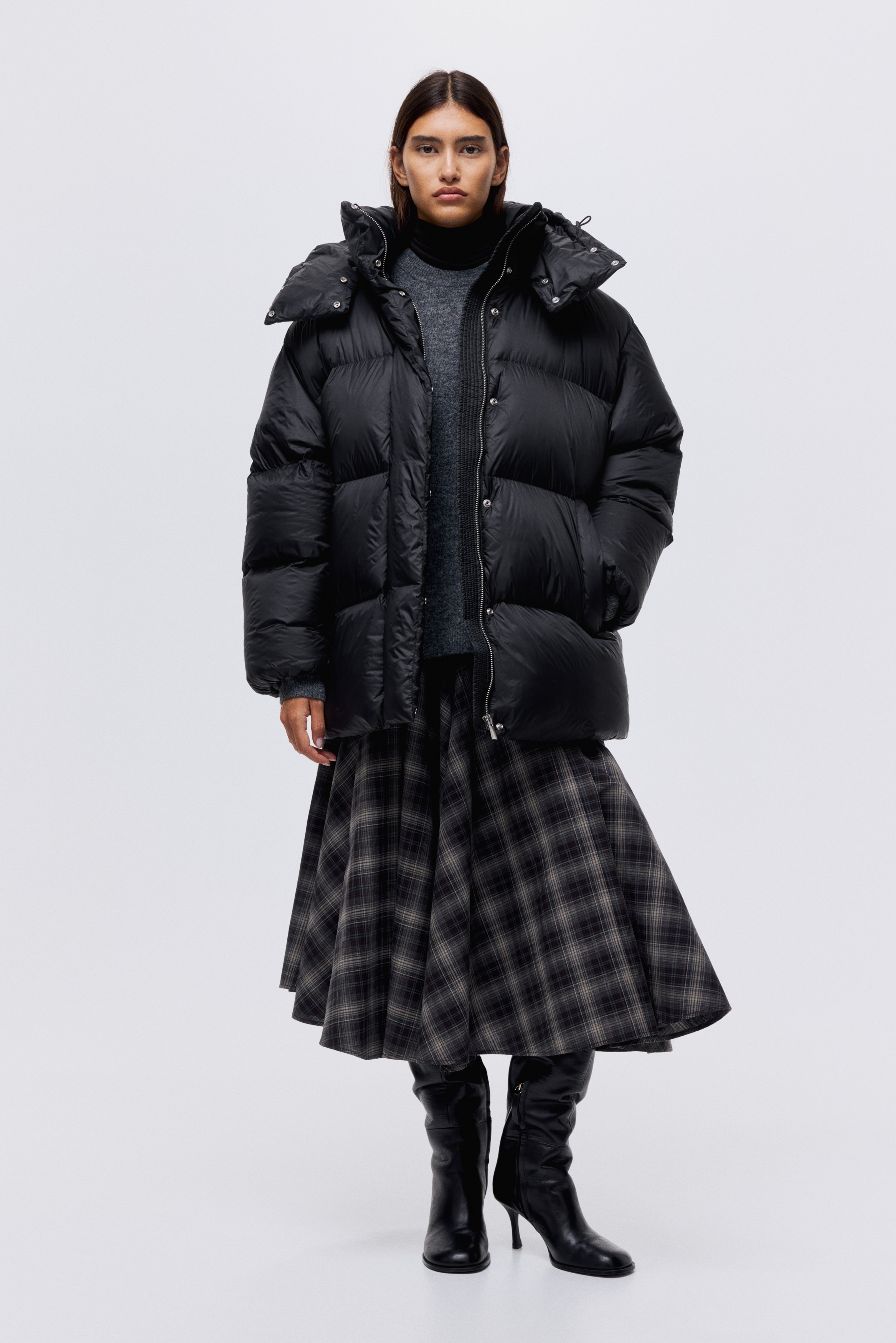 Hooded down puffer jacket