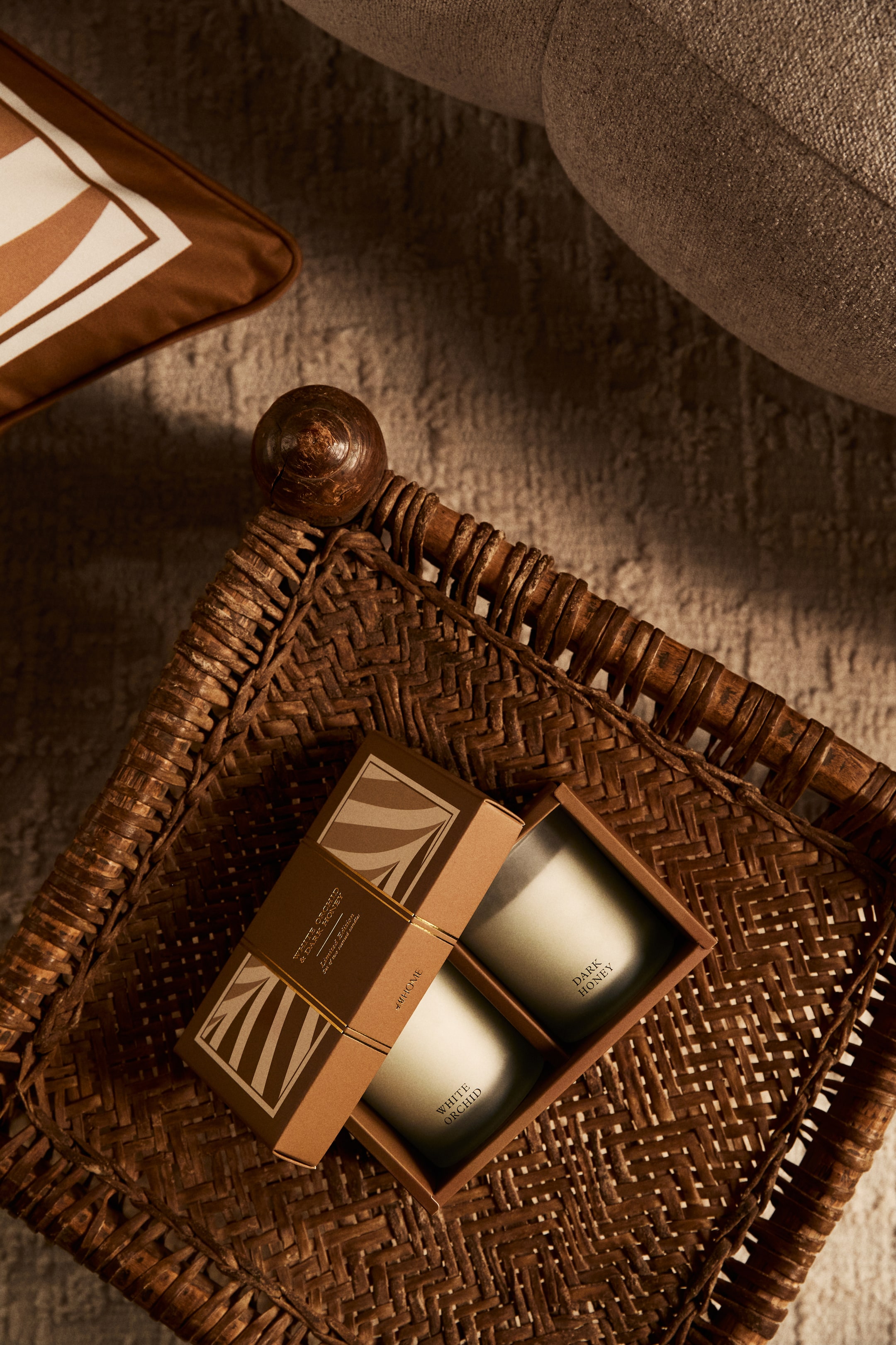 View larger image: 2-Pack Scented Candles with Gift Box - White Orchid - Home All | H&M US 1