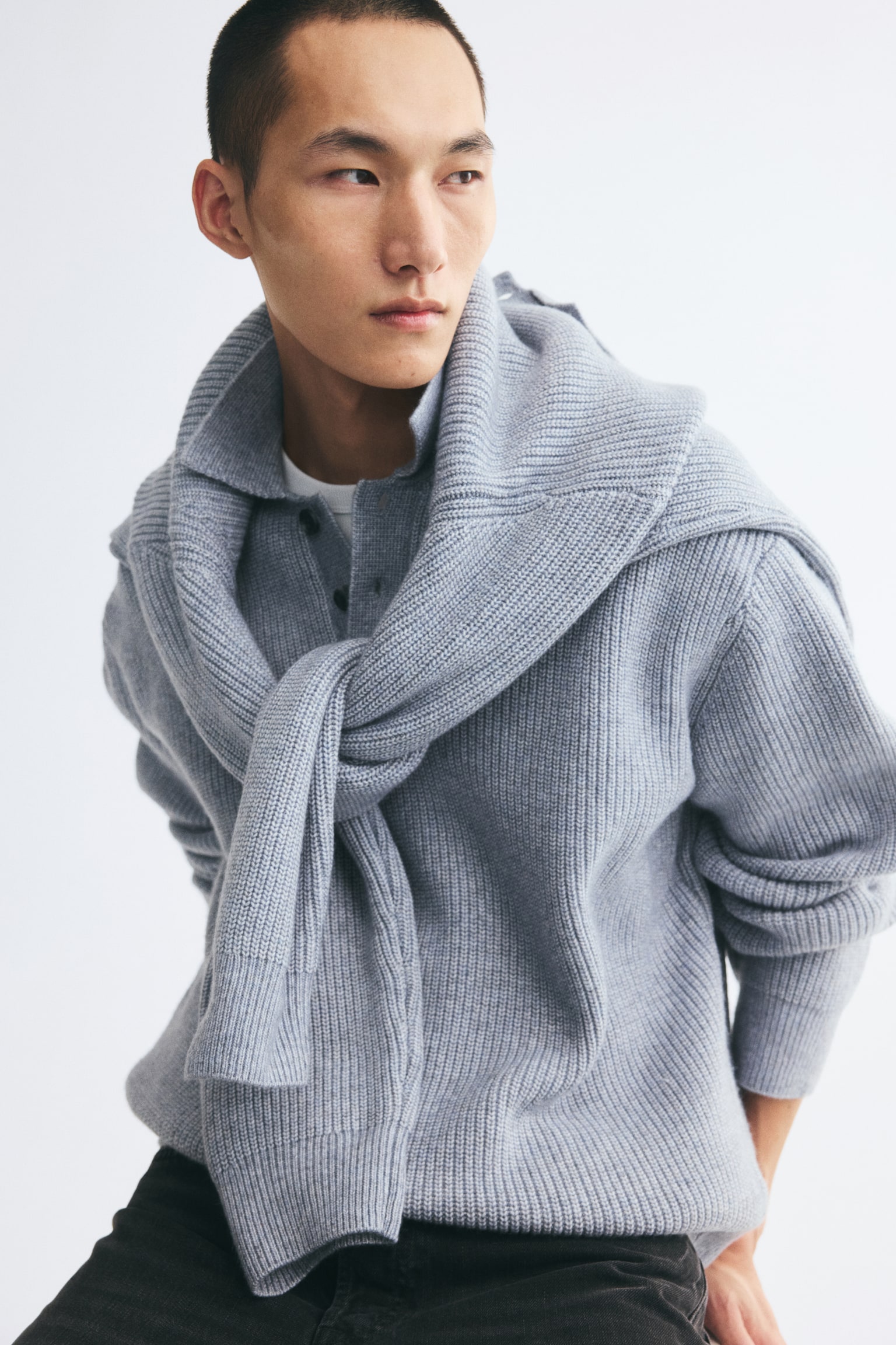 Мужское поло H&M Relaxed-Fit Knit Polo Shirt, цвет: Светлый серый — фото 4