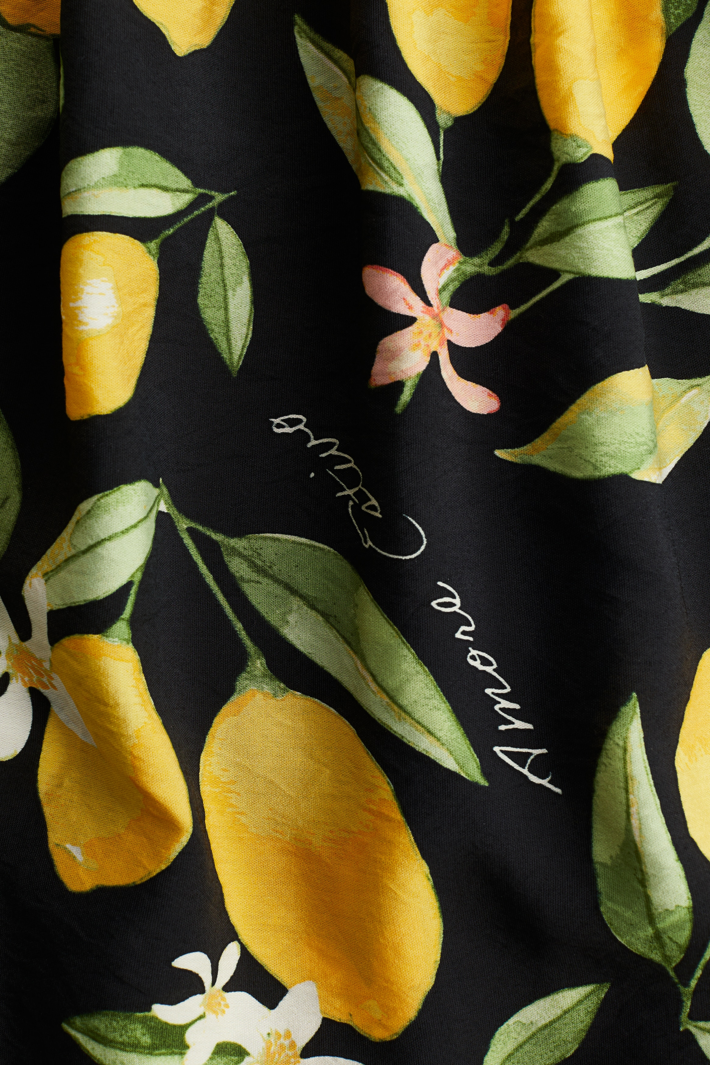 Balloon-sleeved tunic dress