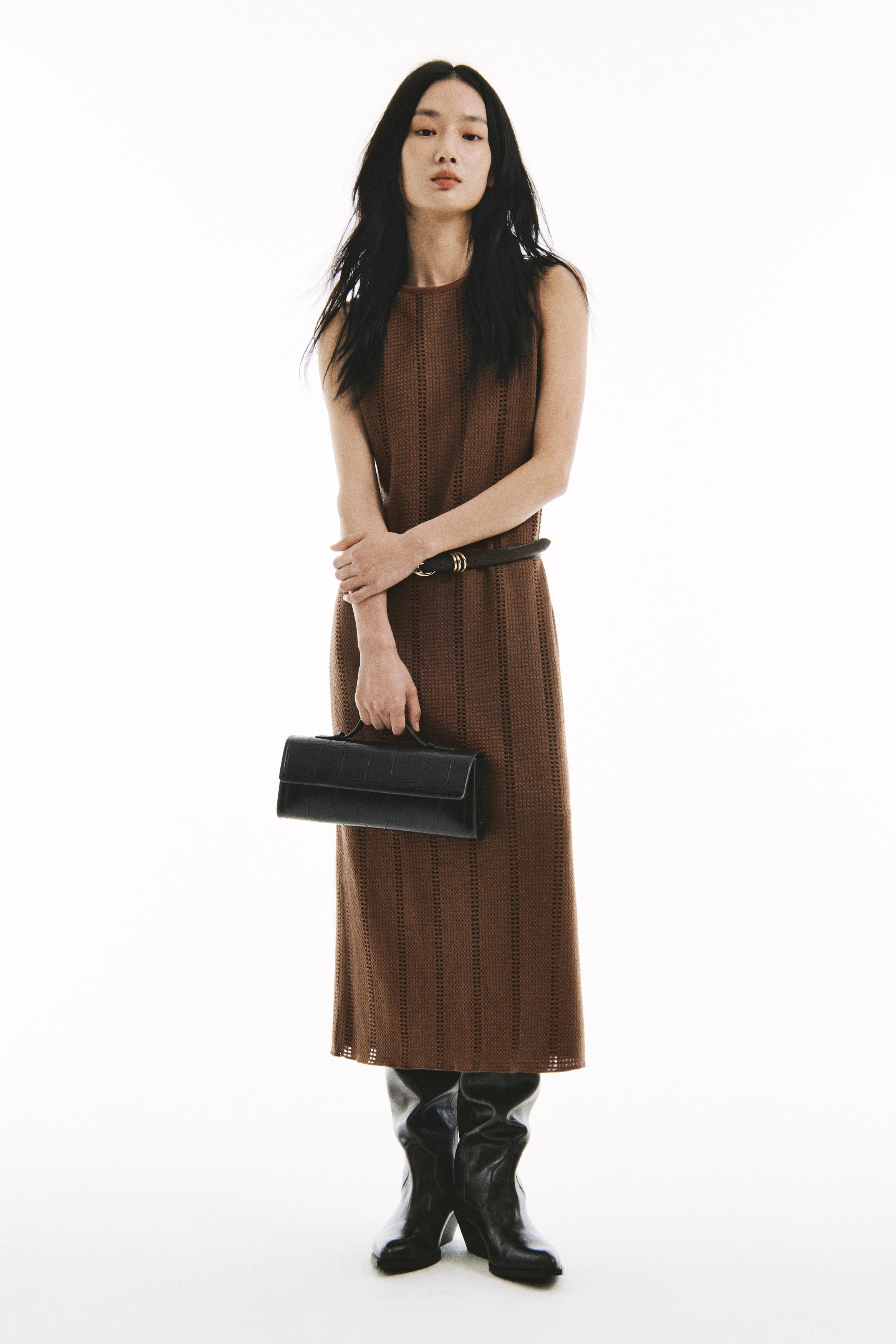 casual knit midi dress Solid Color V-neck Long-sleeved Casual Knit Midi Dress – prettylilygal main image 1