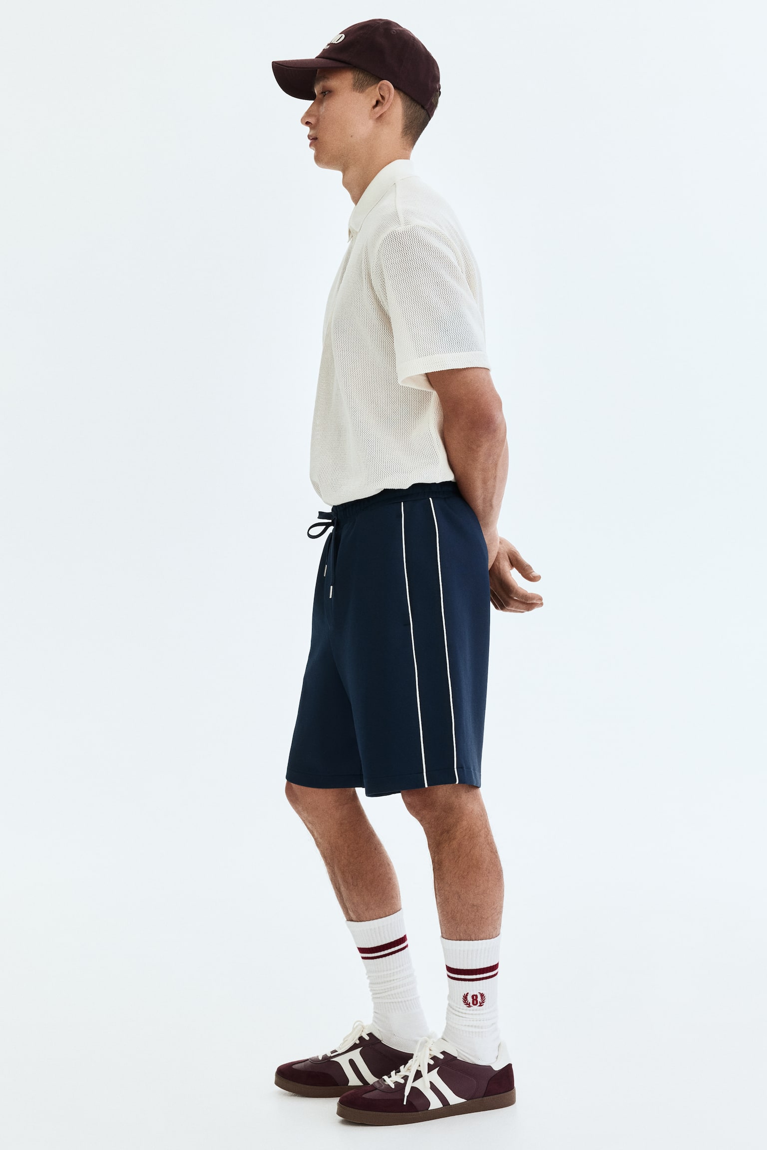 Мужские шорты H&M Relaxed-Fit, цвет: Тёмный синий / Белый — фото 5