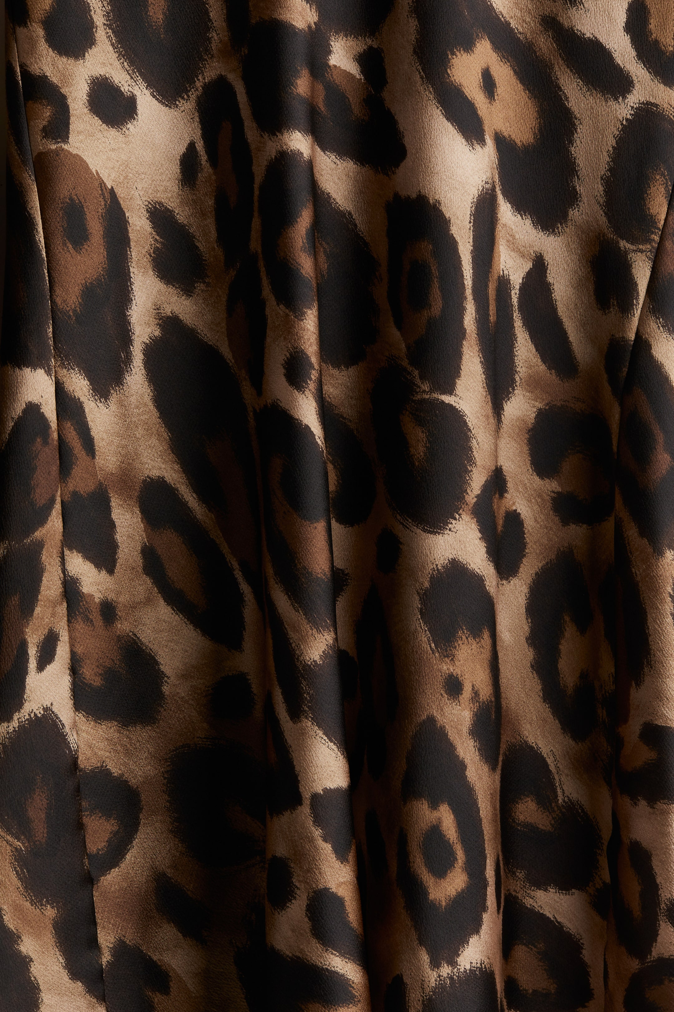 Zobrazit větší obrázek: Šaty s vodopádovým výstřihem - Béžová/leopardí potisk - ŽENY | H&M CZ 2