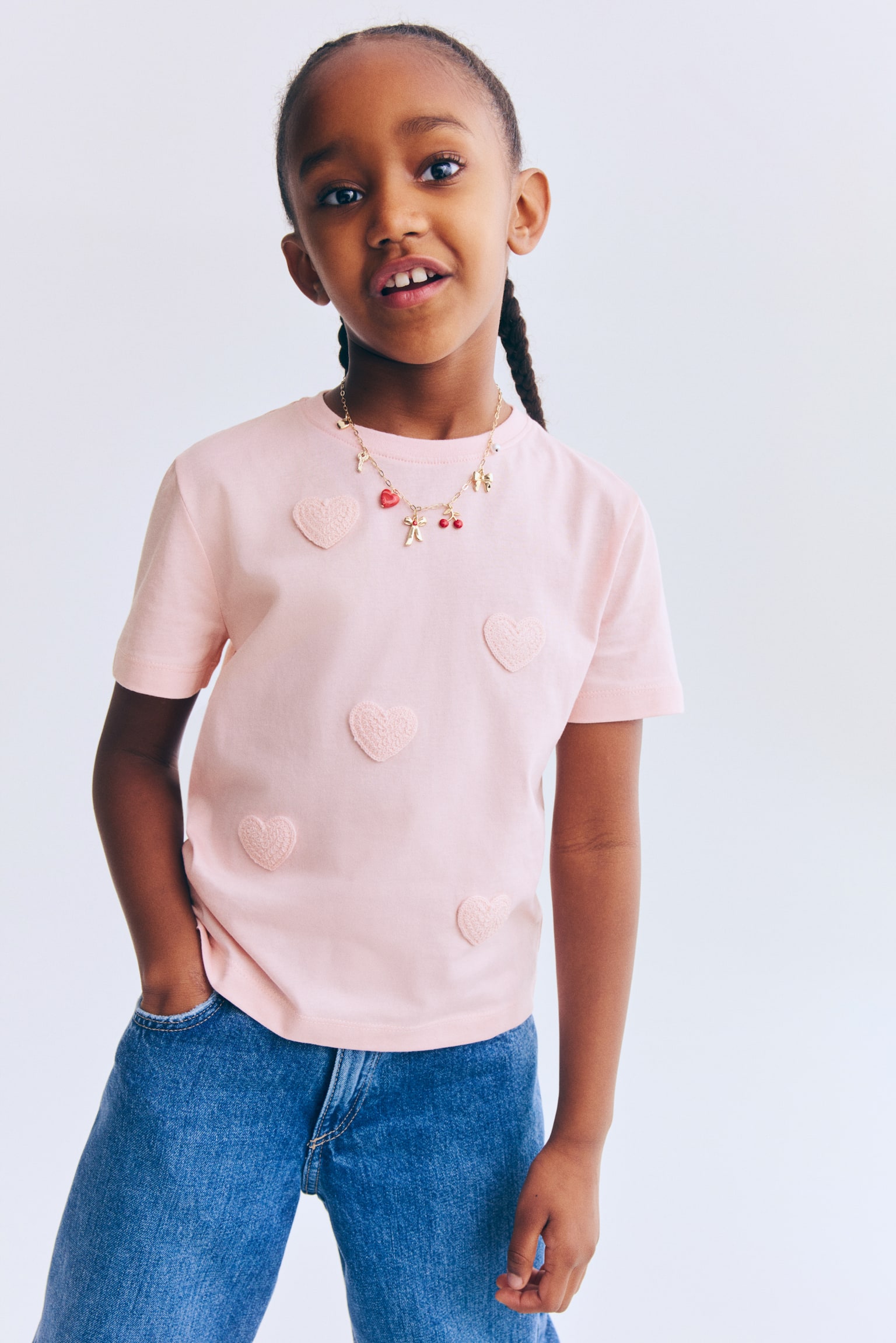 Áo thun hoạ tiết - Màu hồng nhạt/Trái tim/Màu trắng/Xanh tím than - 5