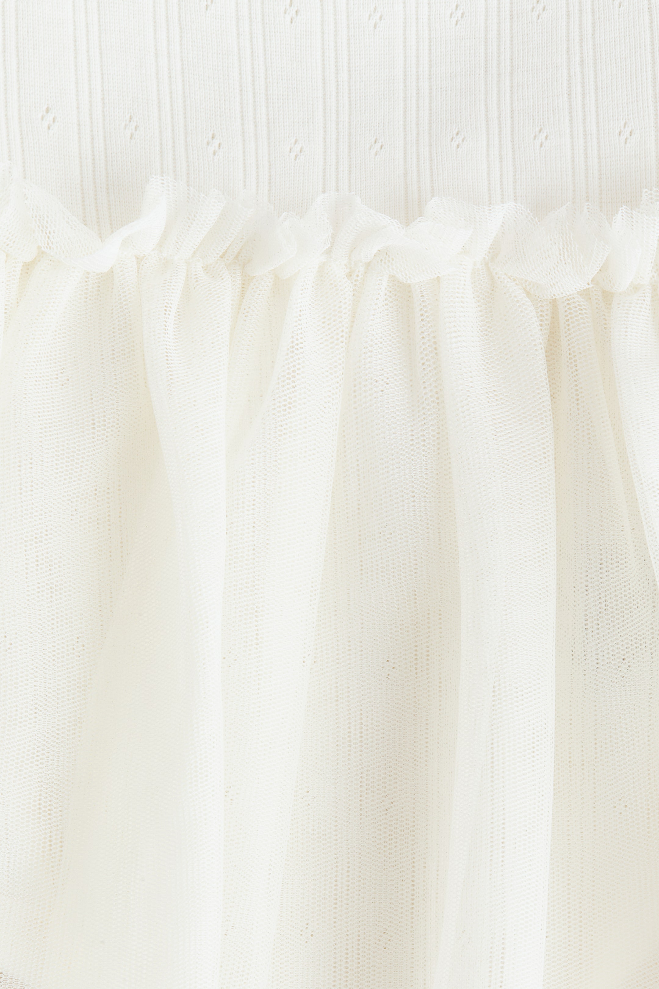 Robe cache-couche avec jupe en tulle